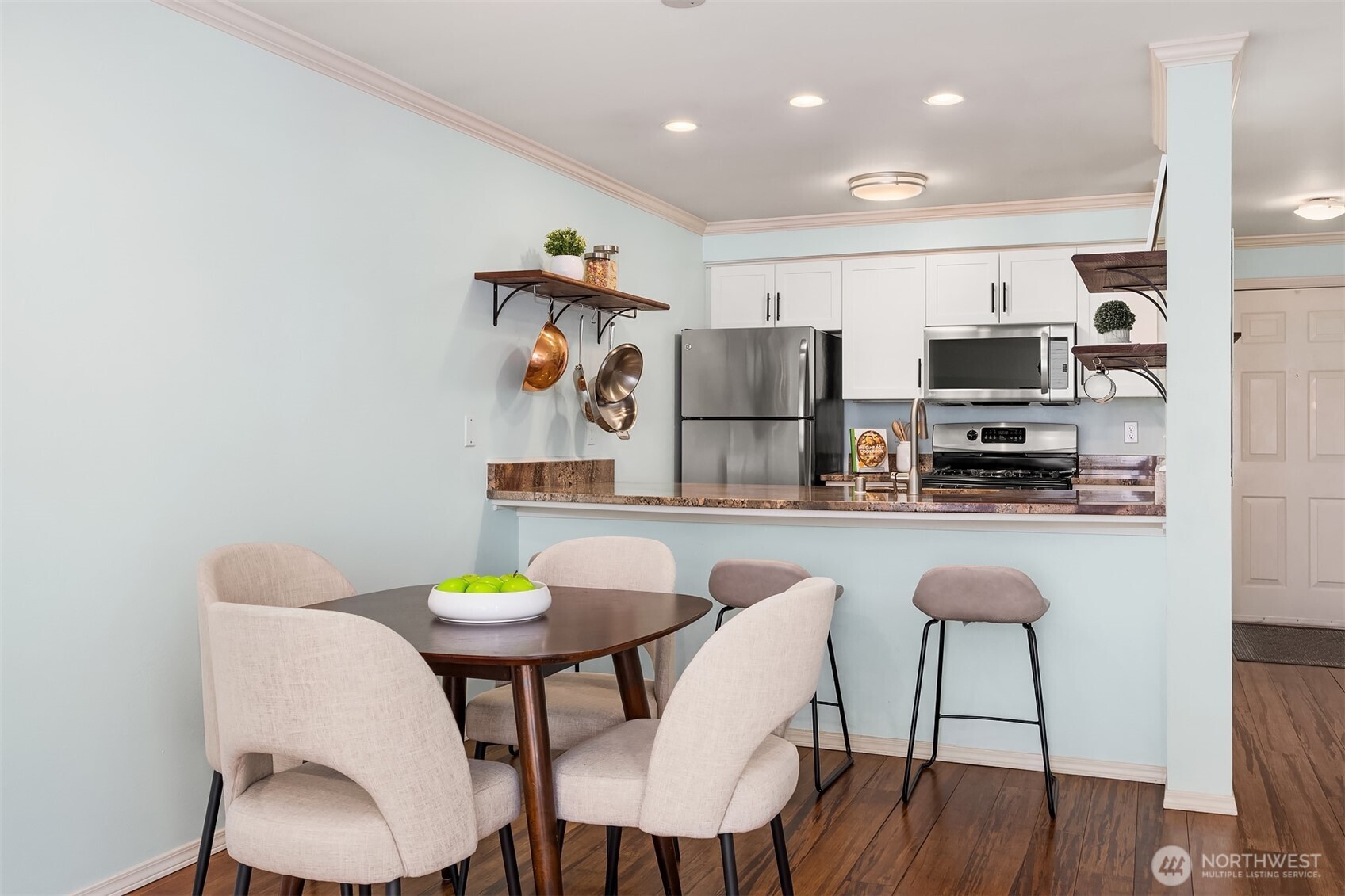 520 2nd Avenue W Unit: 406