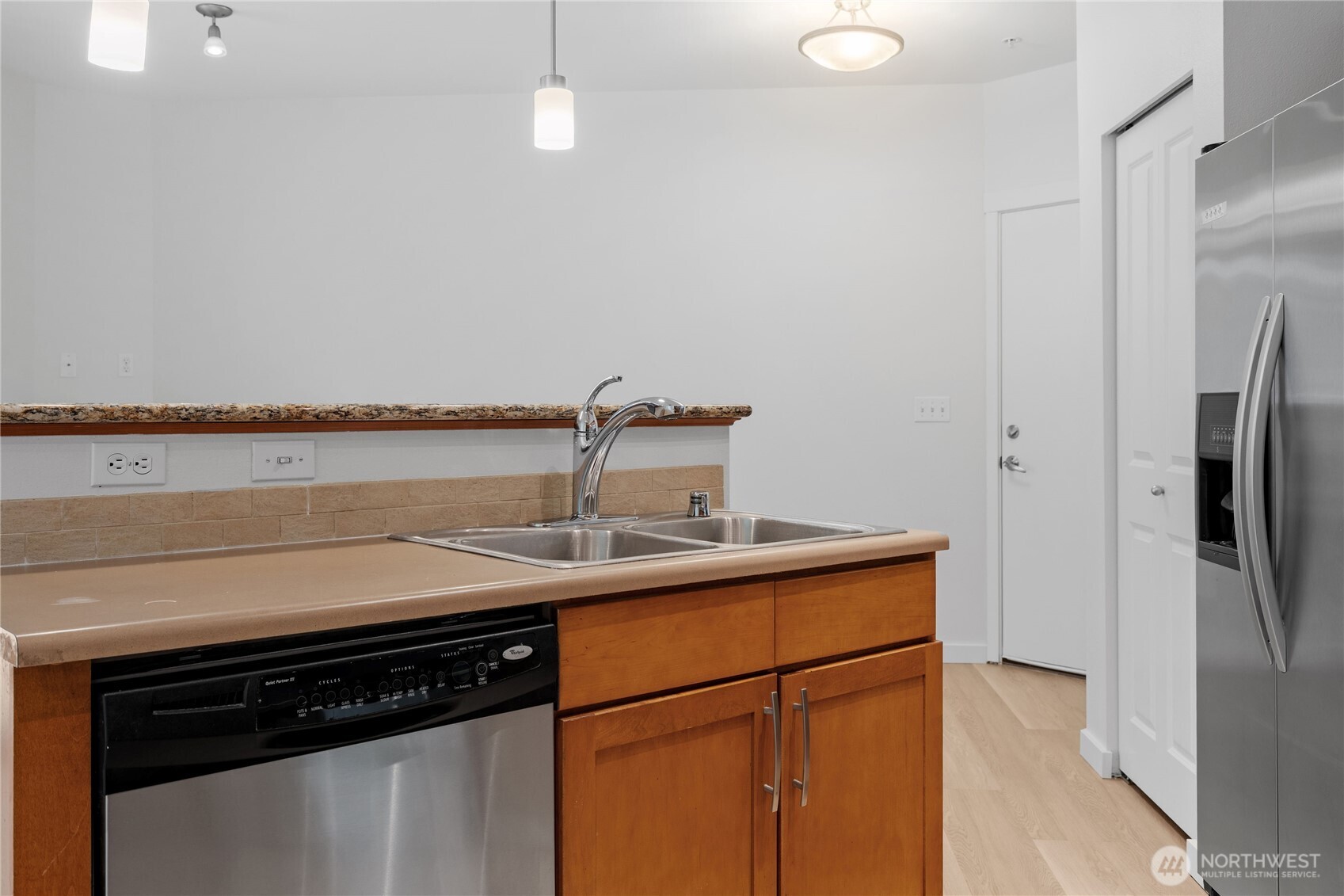 2840 SW Raymond Street Unit: 203