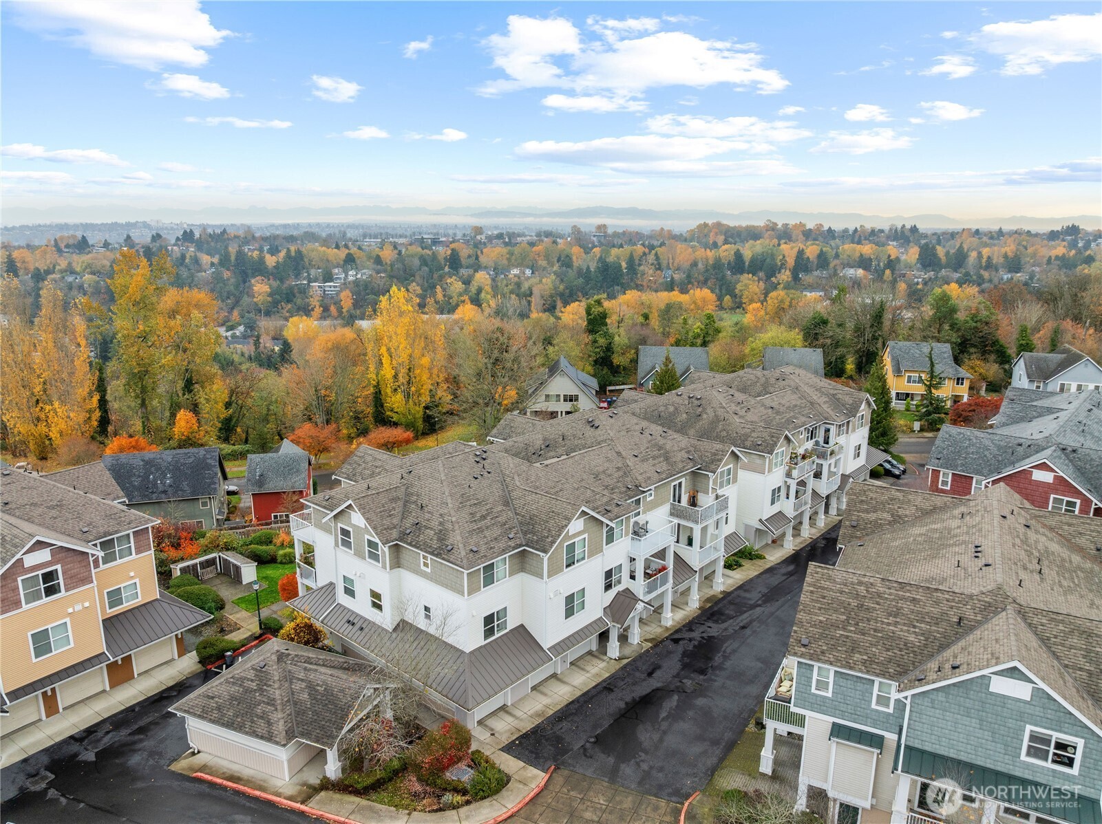 2840 SW Raymond Street Unit: 203