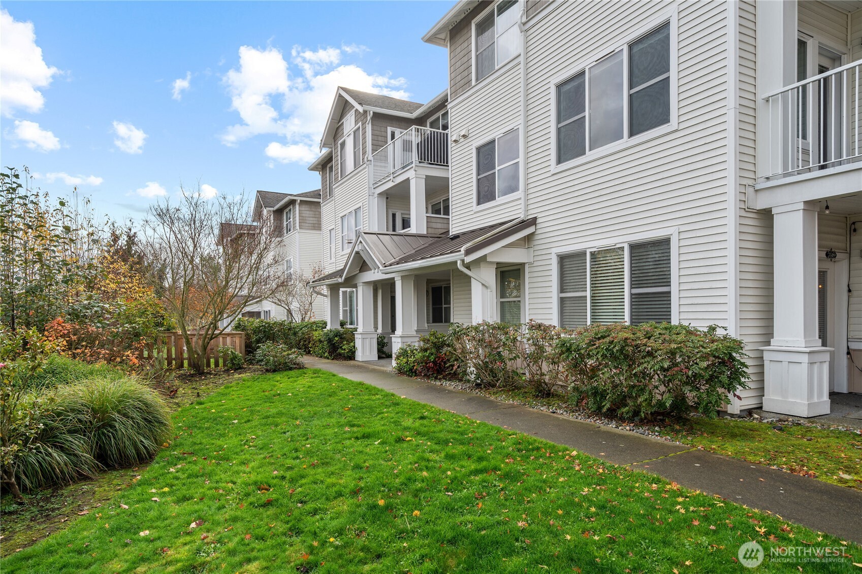 2840 SW Raymond Street Unit: 203