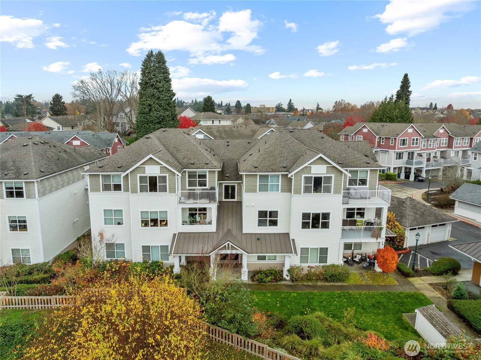 2840 SW Raymond Street Unit: 203