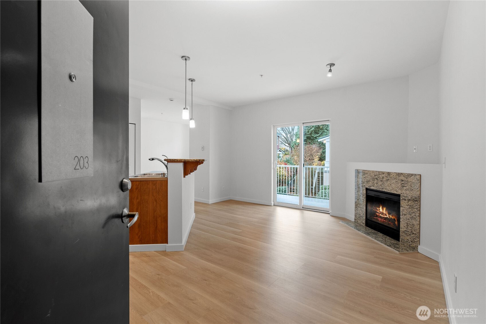 2840 SW Raymond Street Unit: 203