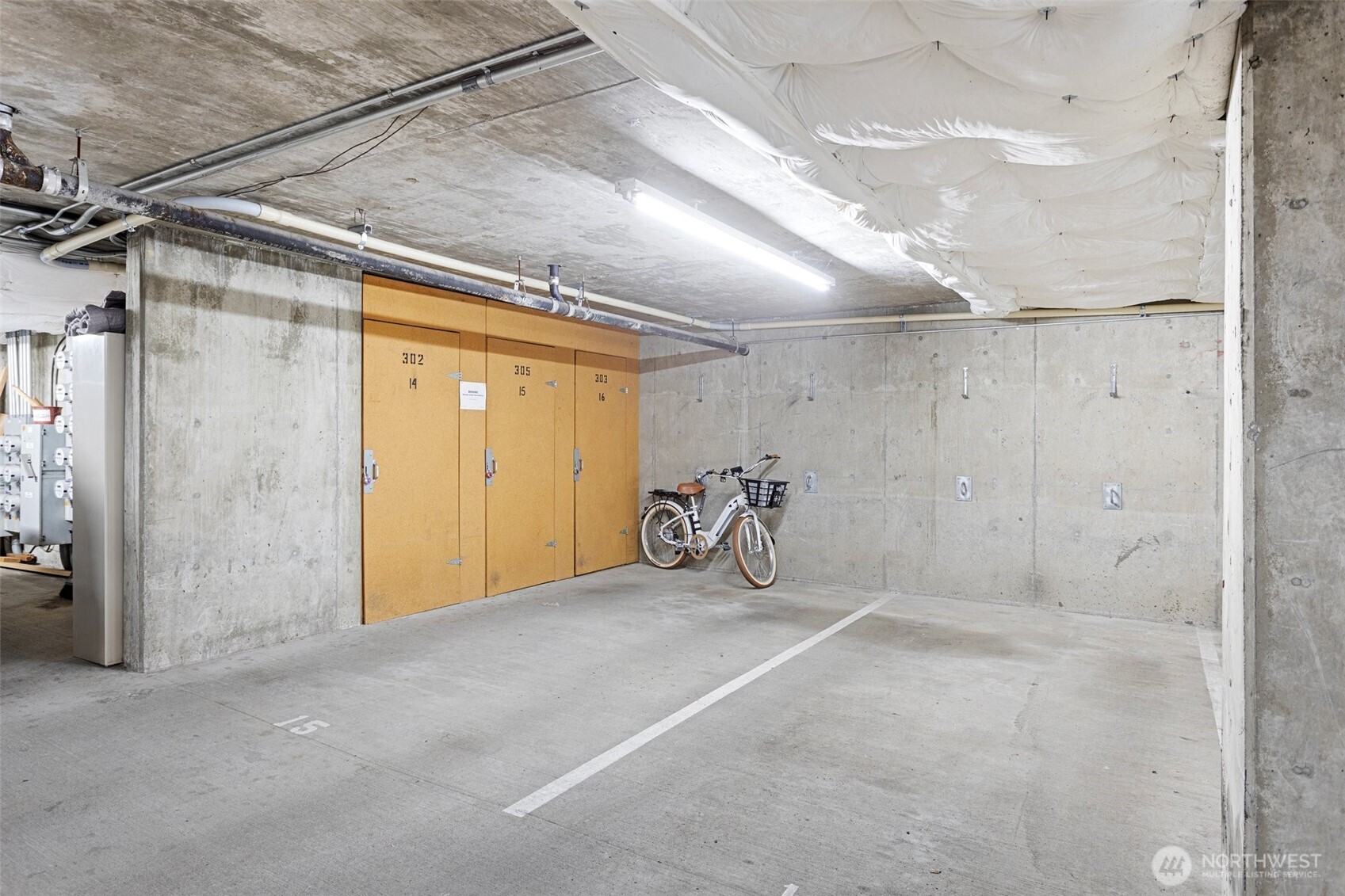 2727 E Franklin Unit: 102