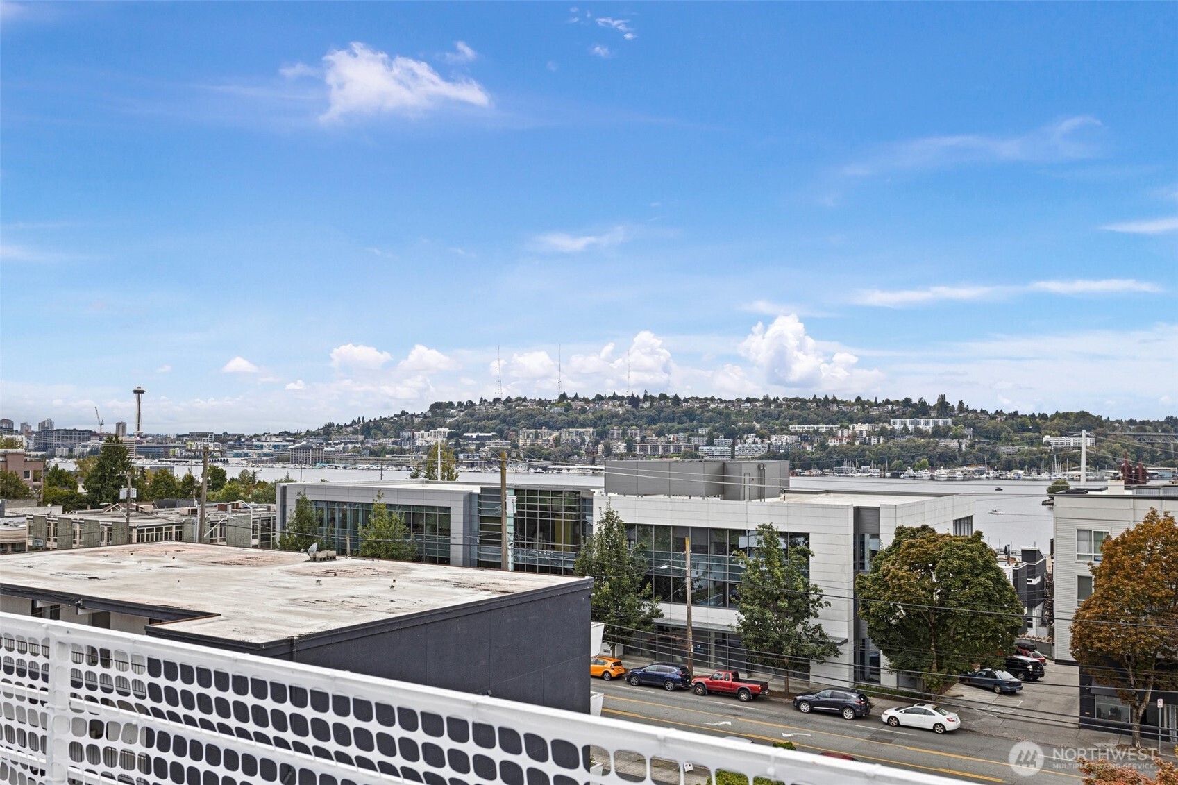 2727 E Franklin Unit: 102