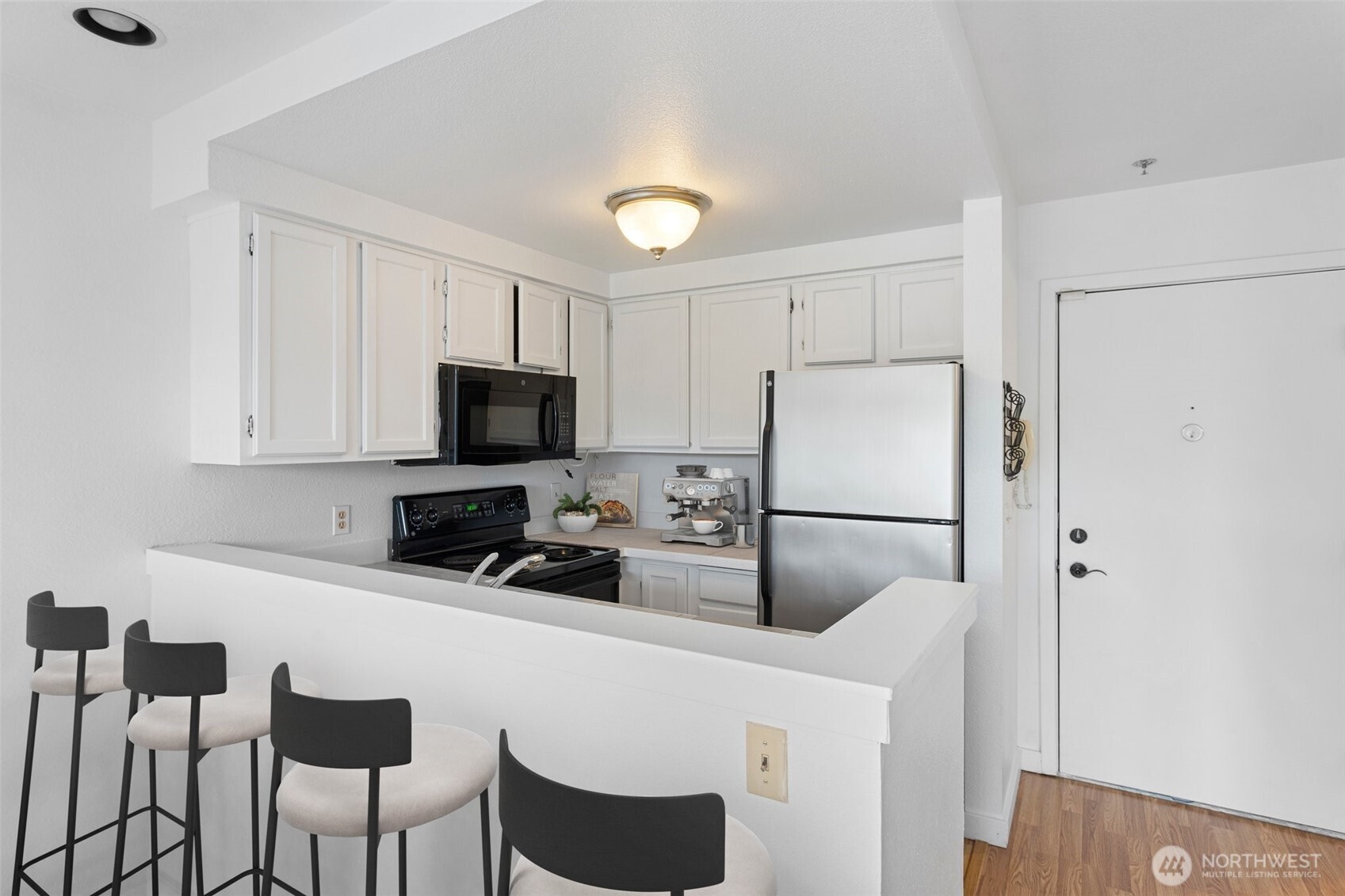 2727 E Franklin Unit: 102