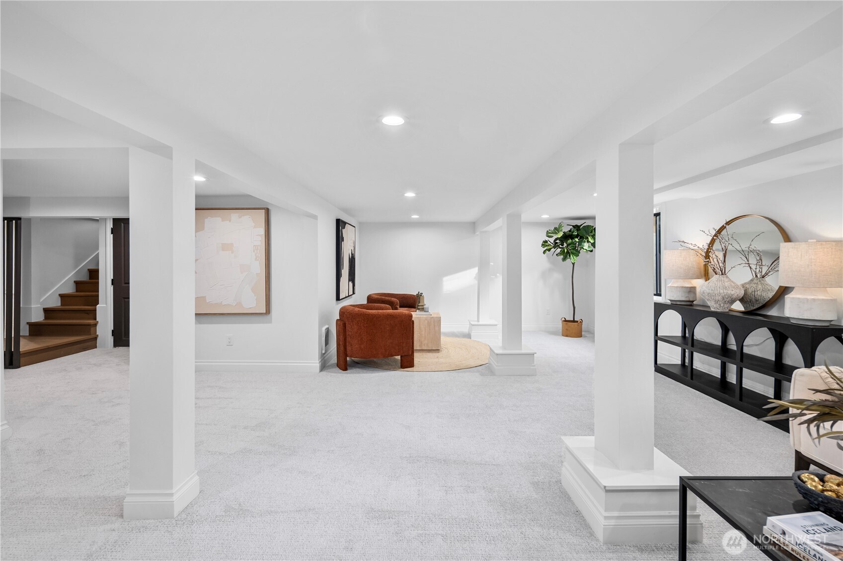 12216 Palatine Avenue N