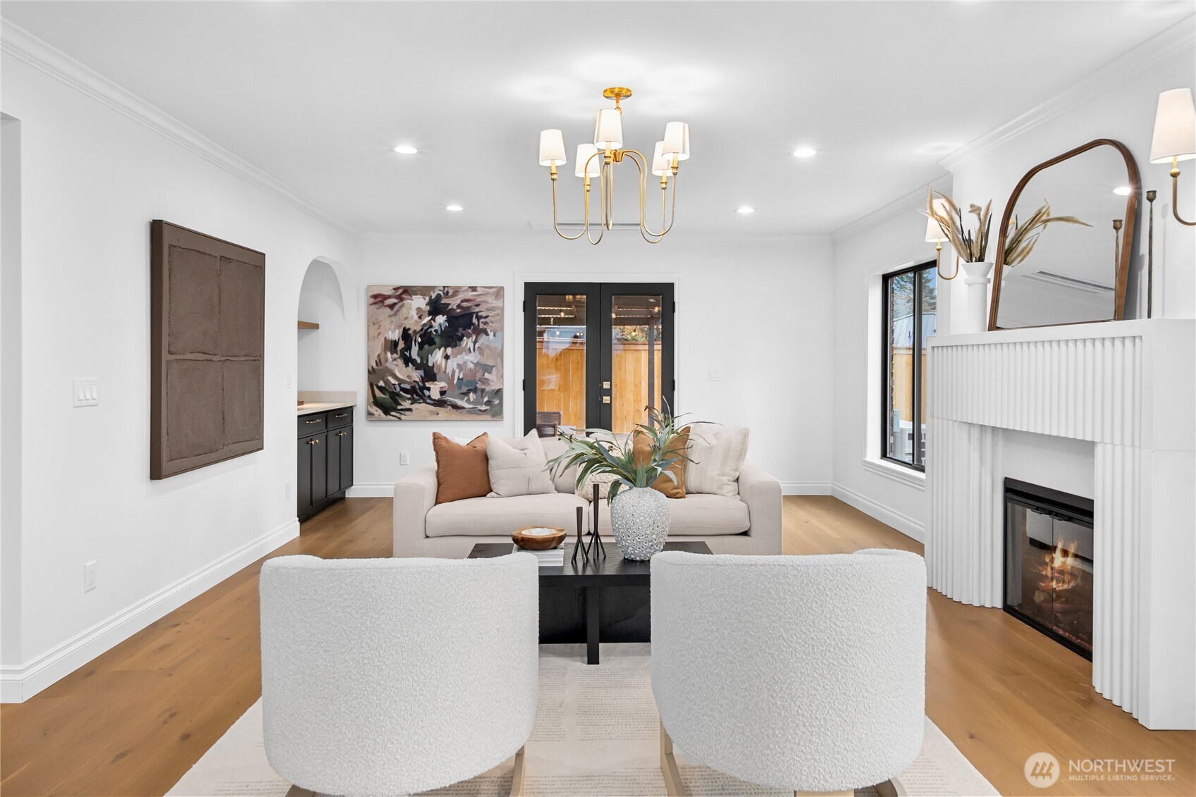 12216 Palatine Avenue N