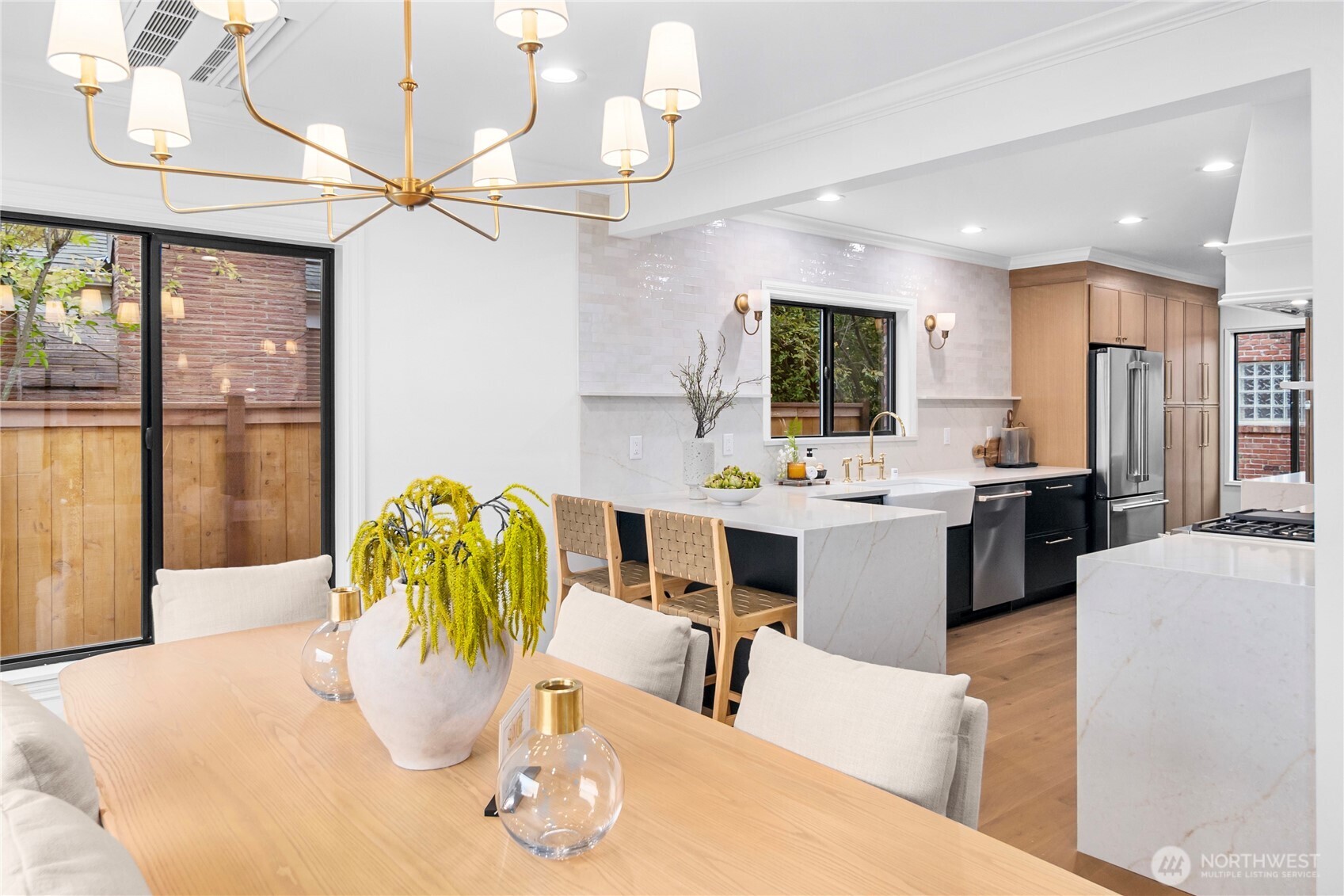 12216 Palatine Avenue N