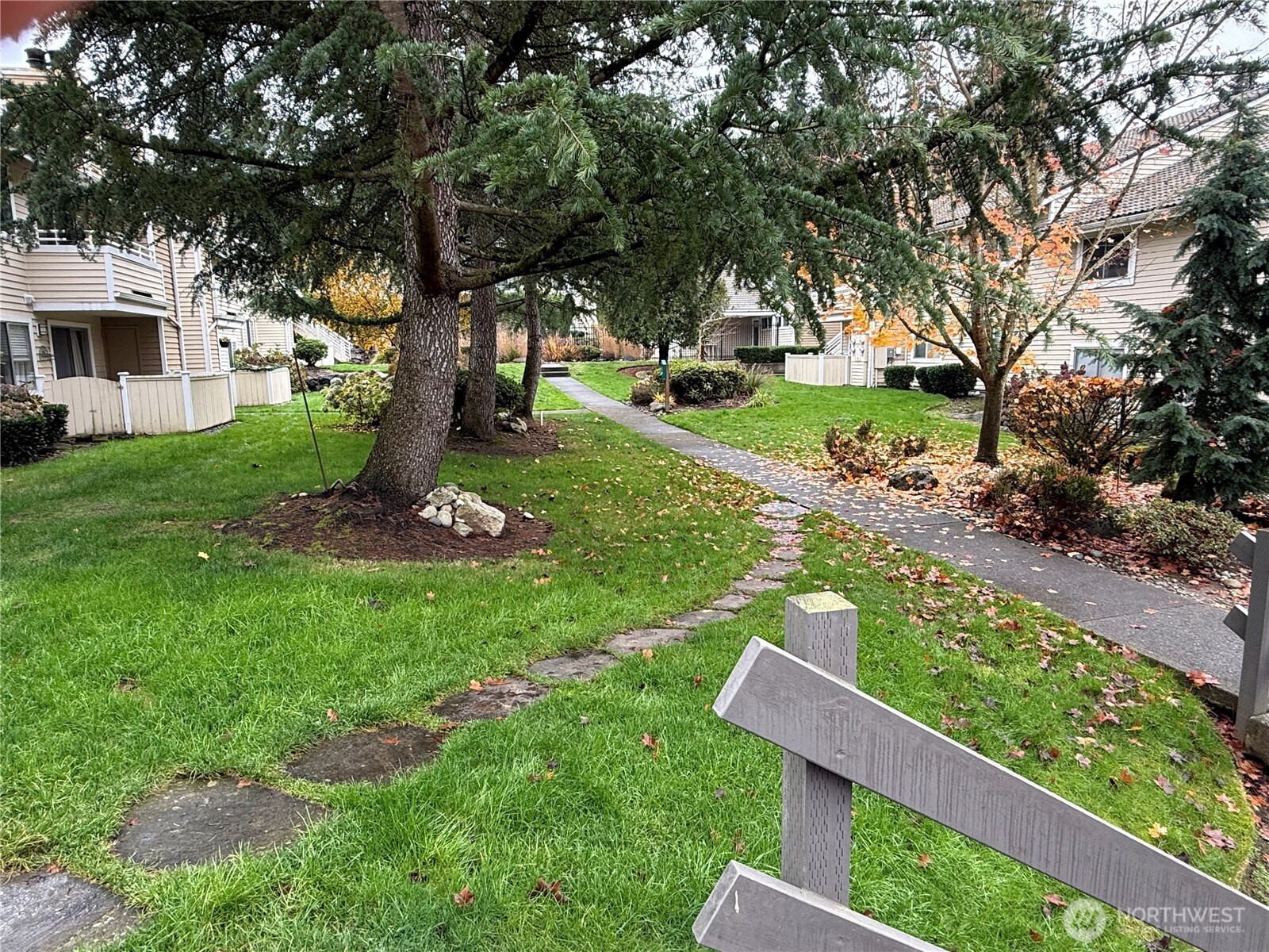 21301 52nd Avenue W Unit: B112