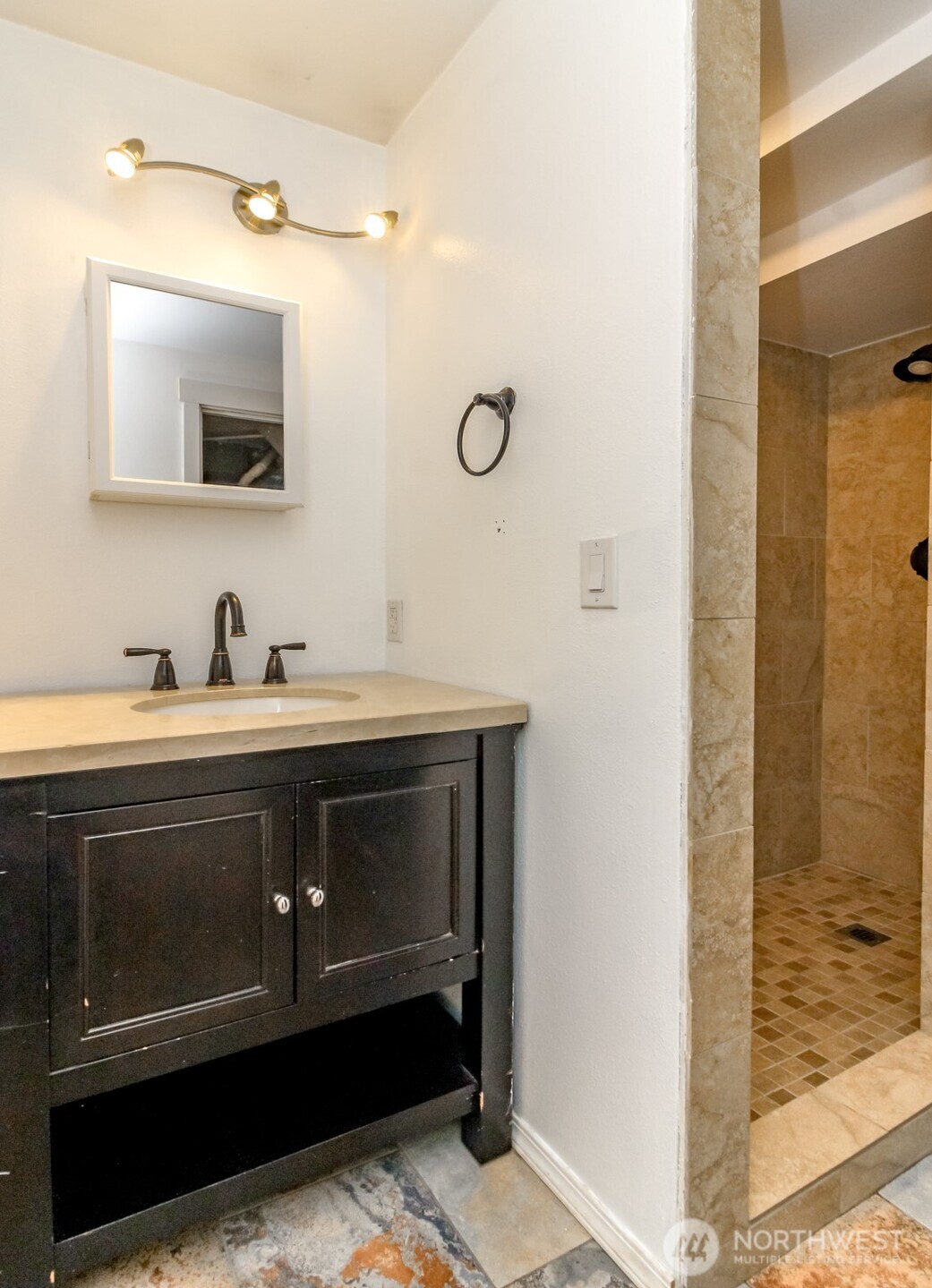 3510 W Tapps Drive E