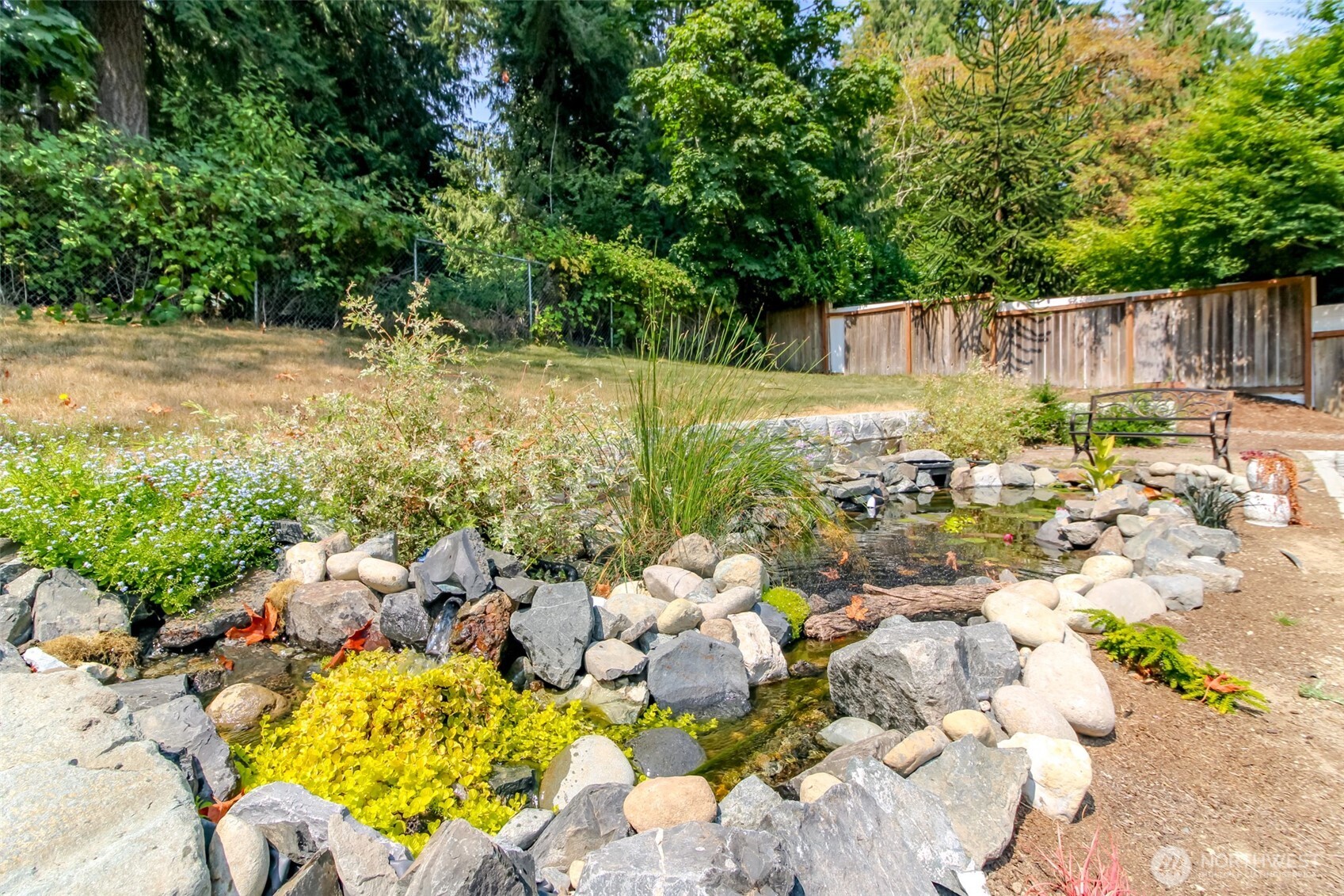 3510 W Tapps Drive E