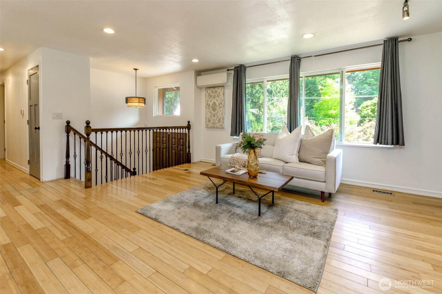 3510 W Tapps Drive E