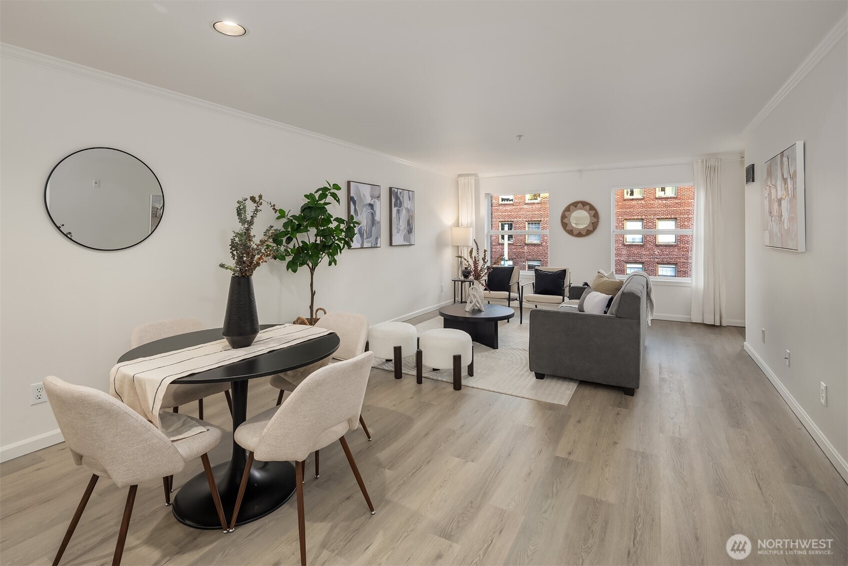 1417 Queen Anne Avenue N Unit: 303