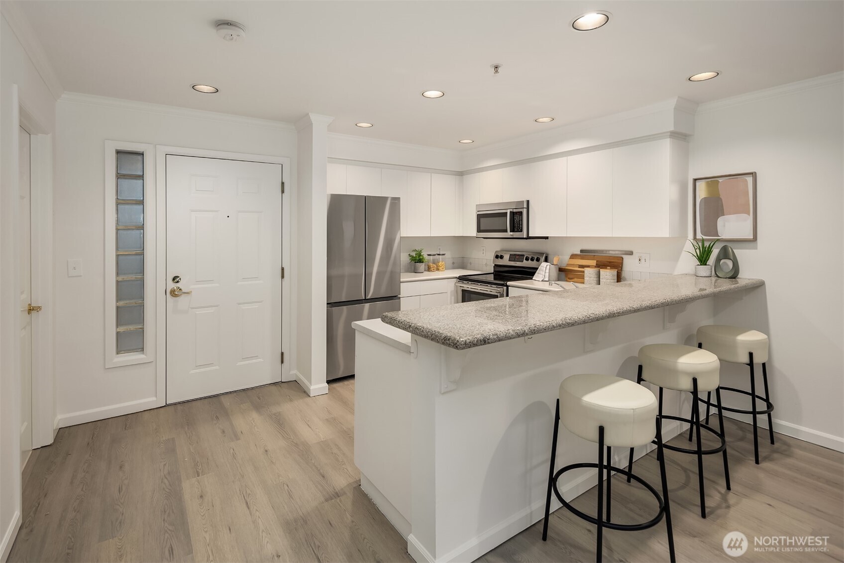 1417 Queen Anne Avenue N Unit: 303