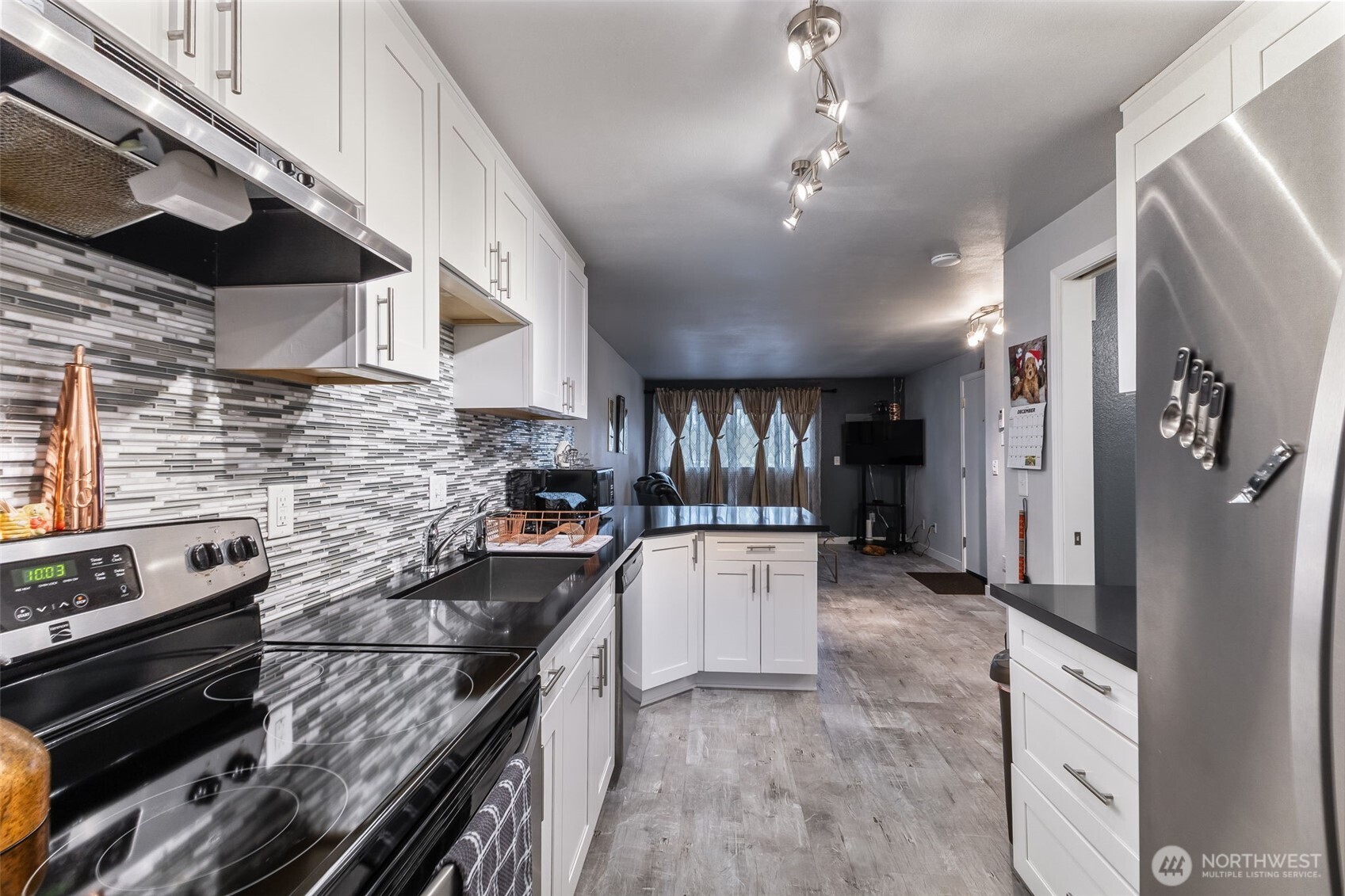 12434 Ambaum Boulevard SW Unit: 114