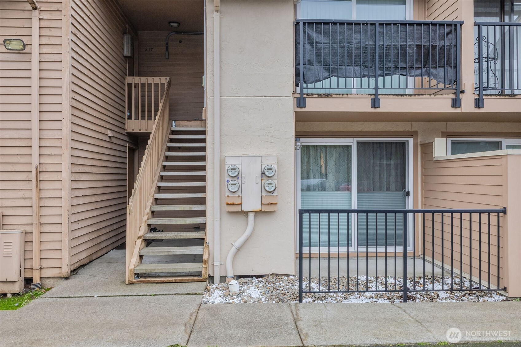 12434 Ambaum Boulevard SW Unit: 114