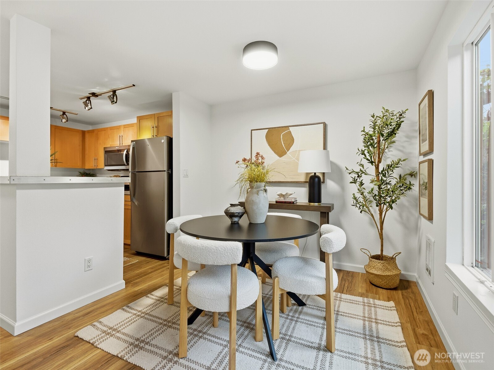 3661 Phinney Avenue N Unit: 107