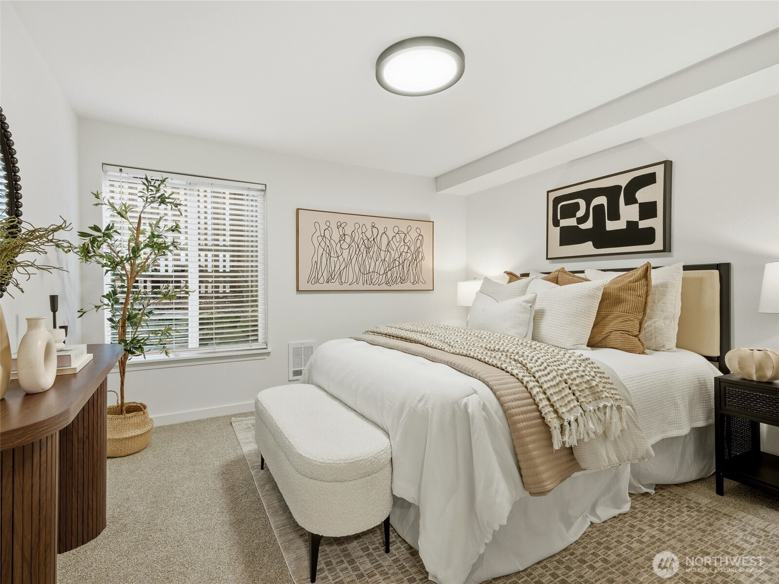 3661 Phinney Avenue N Unit: 107