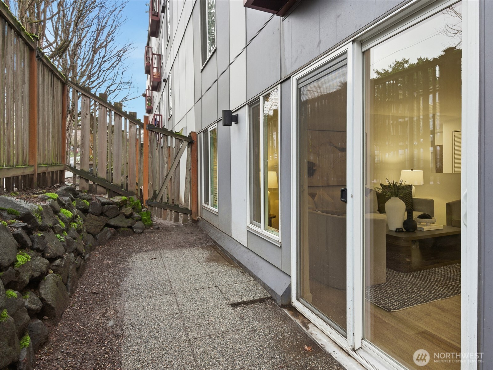 3661 Phinney Avenue N Unit: 107