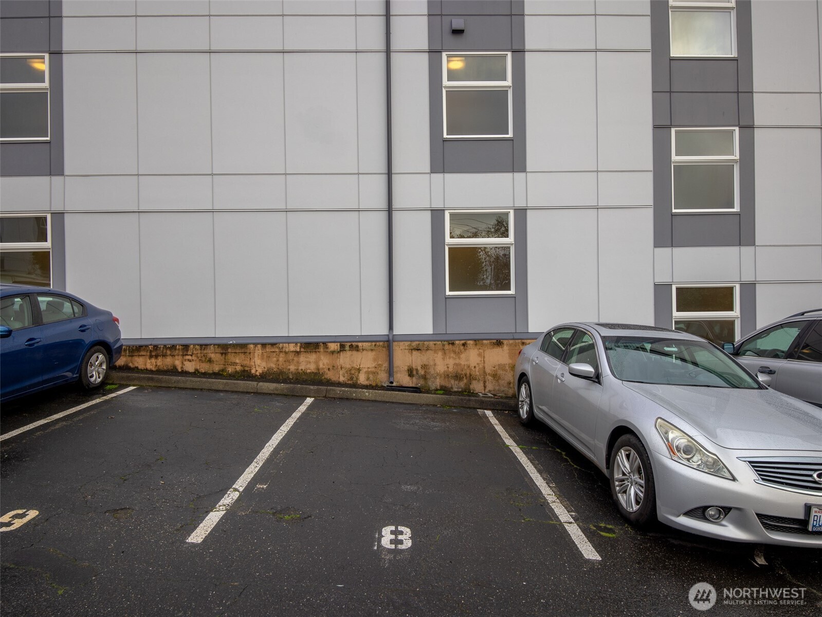 3661 Phinney Avenue N Unit: 107