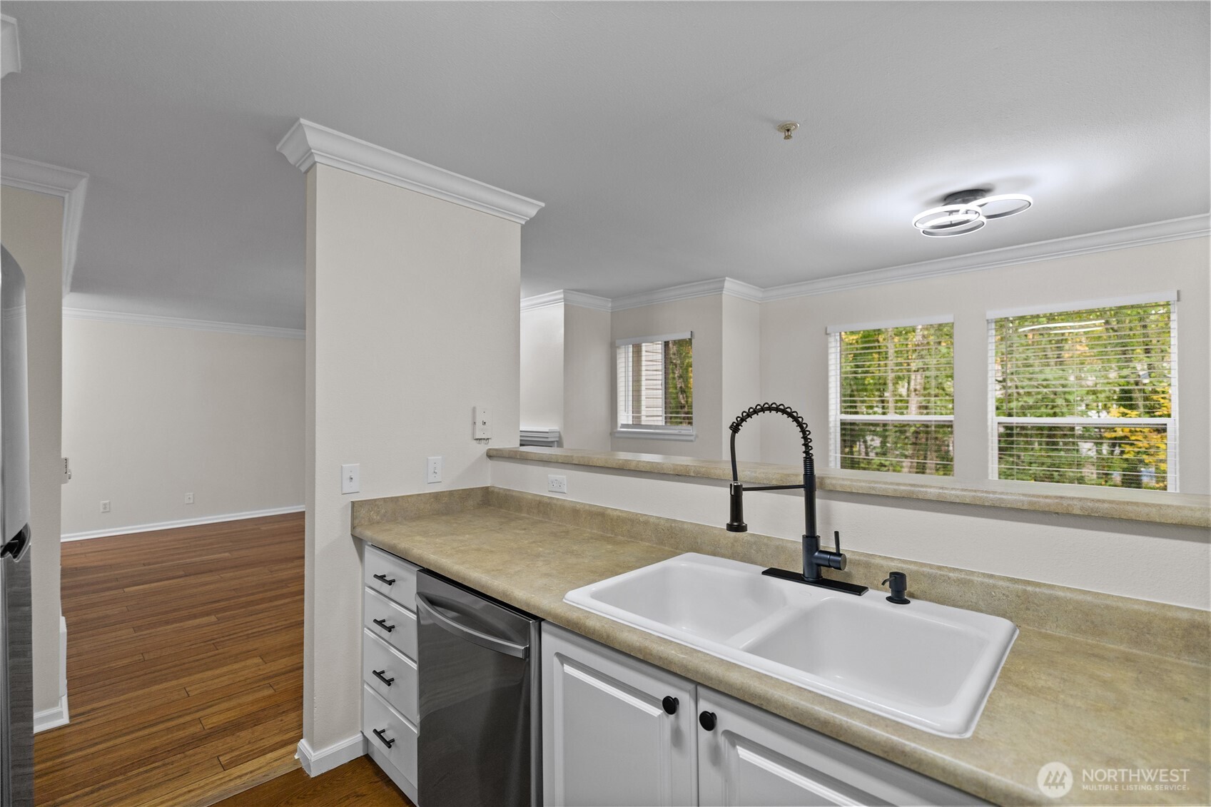 33020 10th Avenue SW Unit: B202