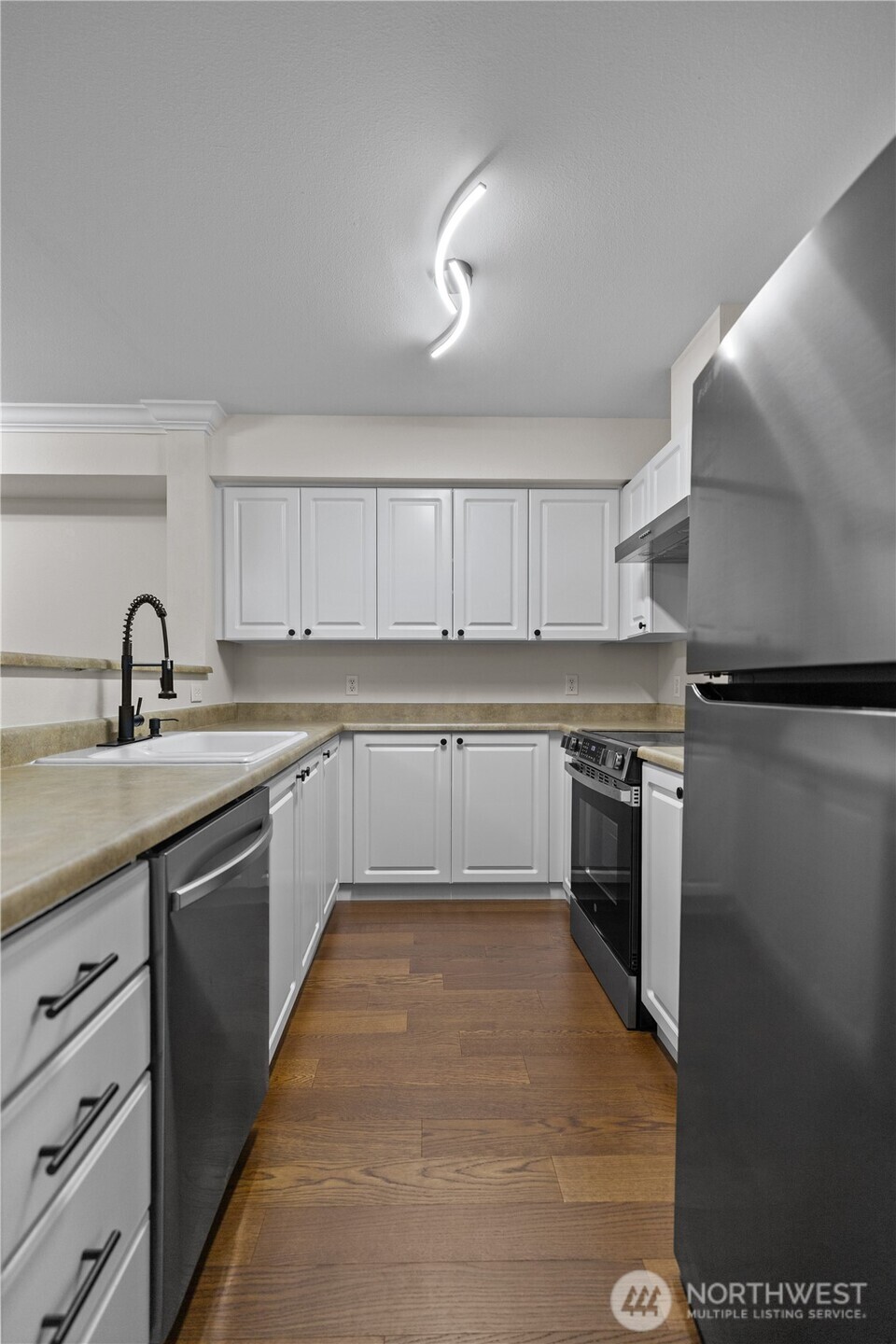 33020 10th Avenue SW Unit: B202