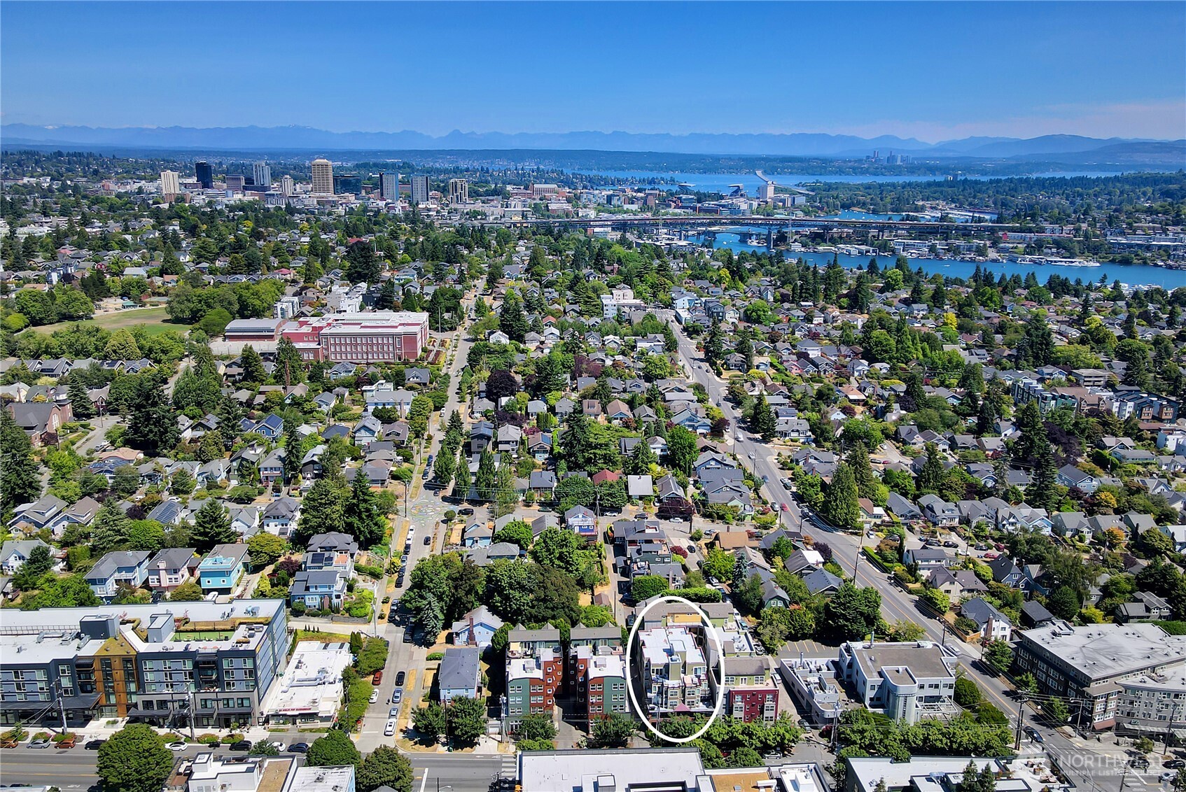 4026 Stone Way N Unit: 501