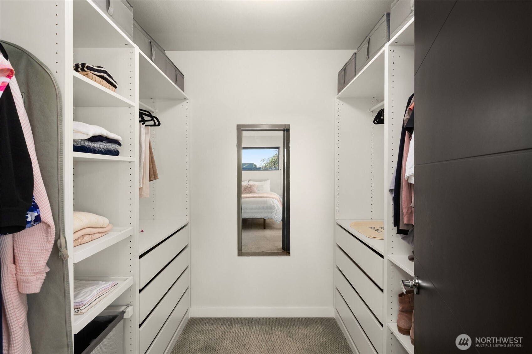 6740 Alonzo Avenue NW