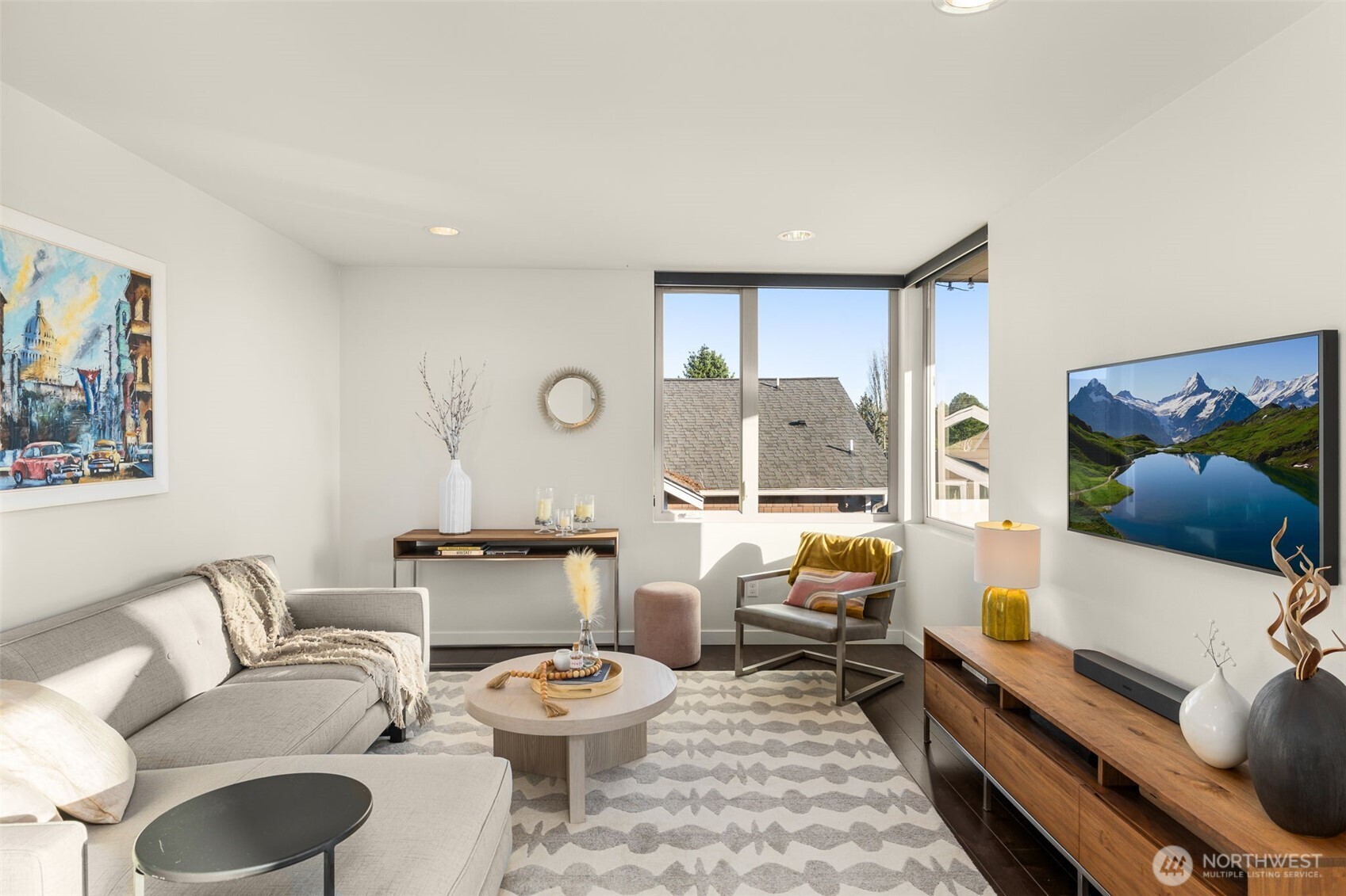 6740 Alonzo Avenue NW