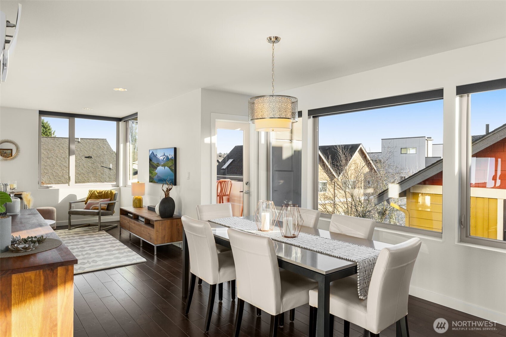 6740 Alonzo Avenue NW