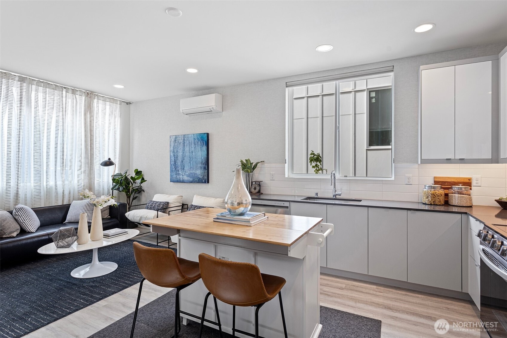 2523 29th Avenue S Unit: D