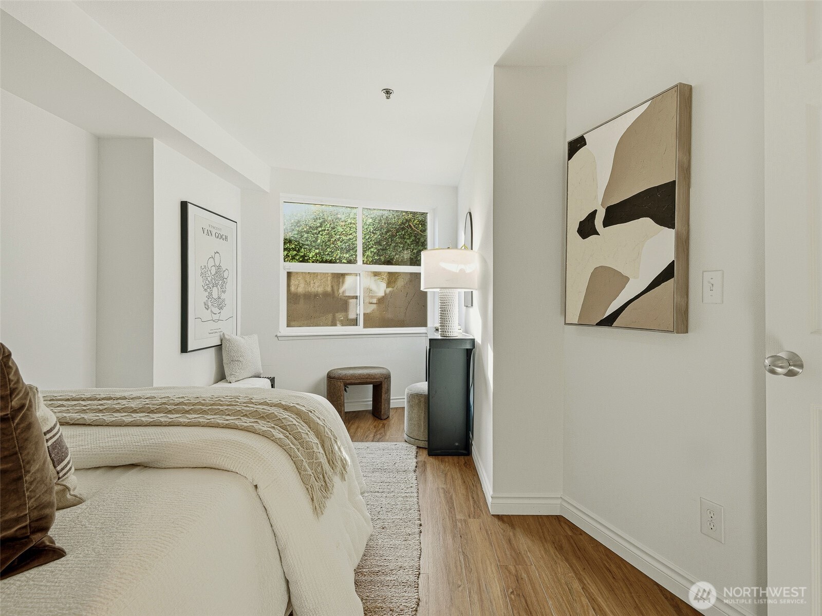 530 Melrose Avenue E Unit: 309