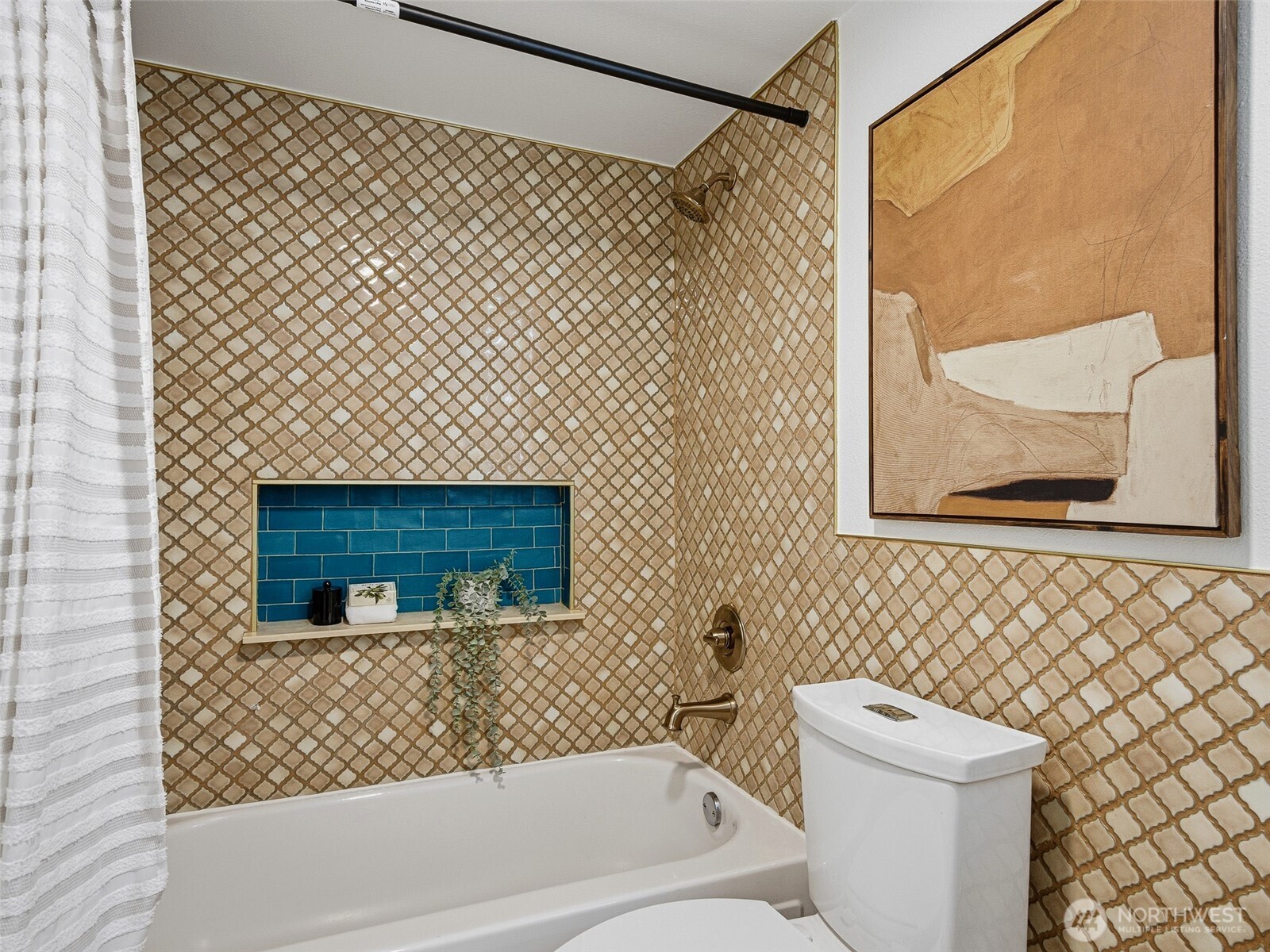 530 Melrose Avenue E Unit: 309