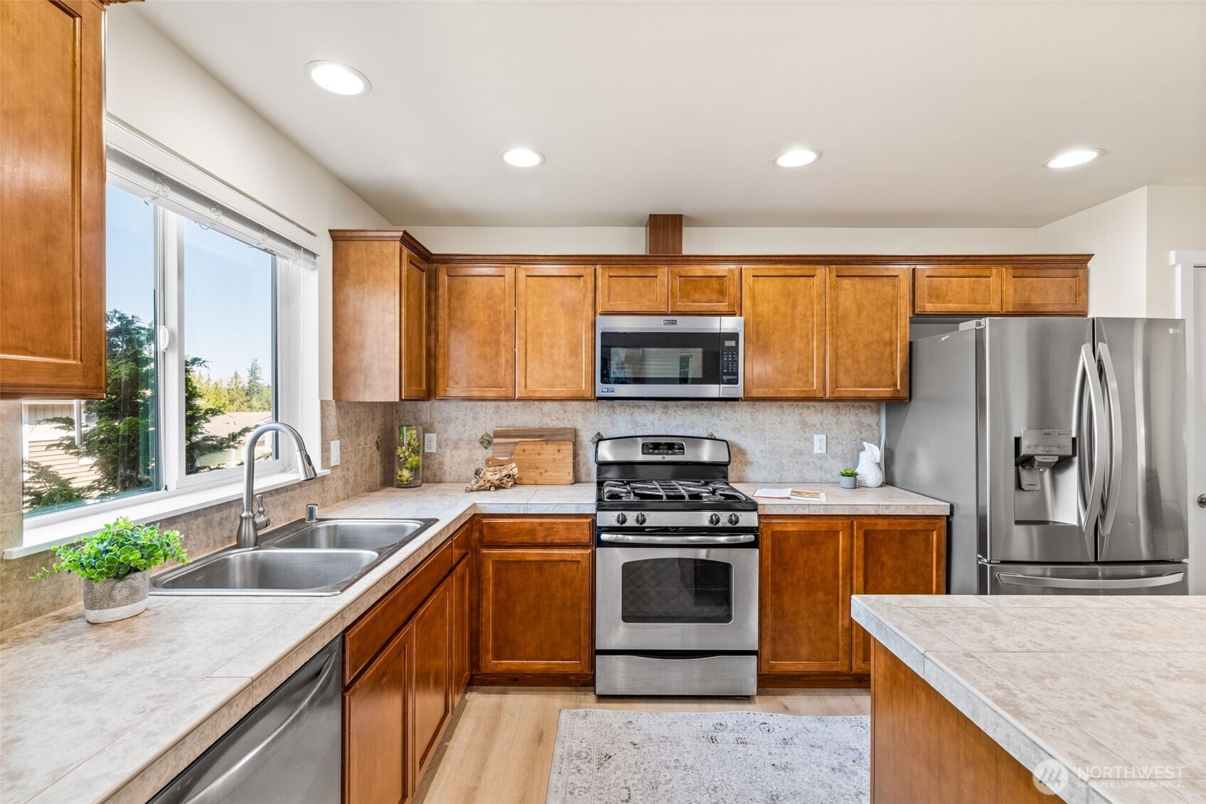 15623 44th Place W Unit: Unit B