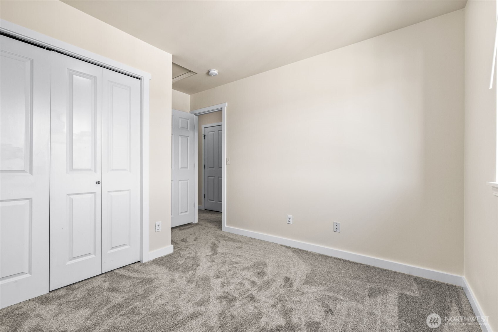 15623 44th Place W Unit: Unit B