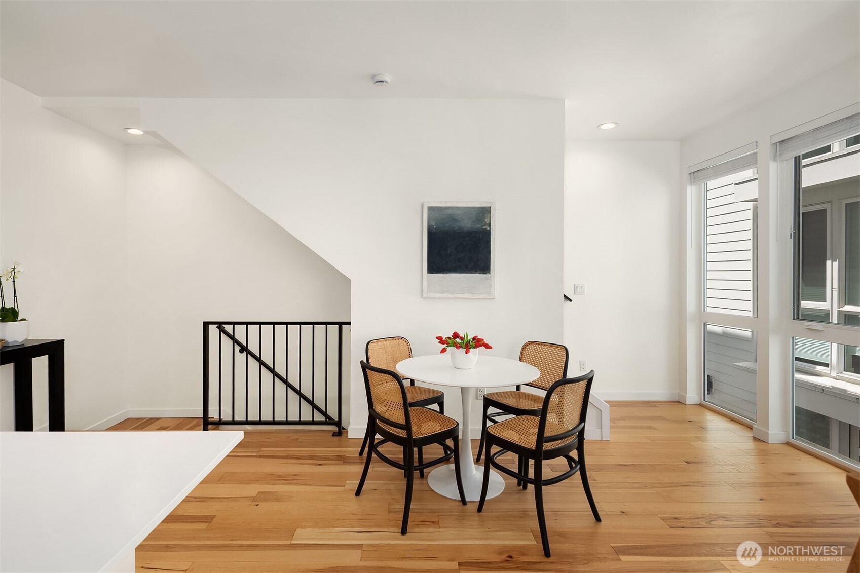 6042 B 41st Avenue SW