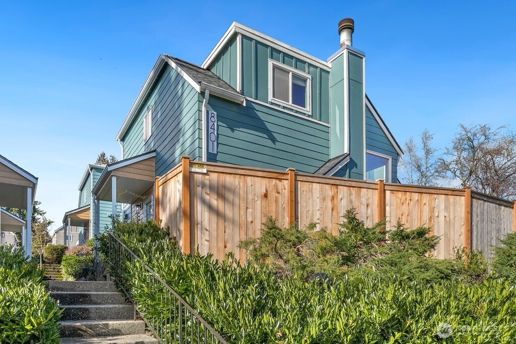 8401 25th Avenue SW Unit: A