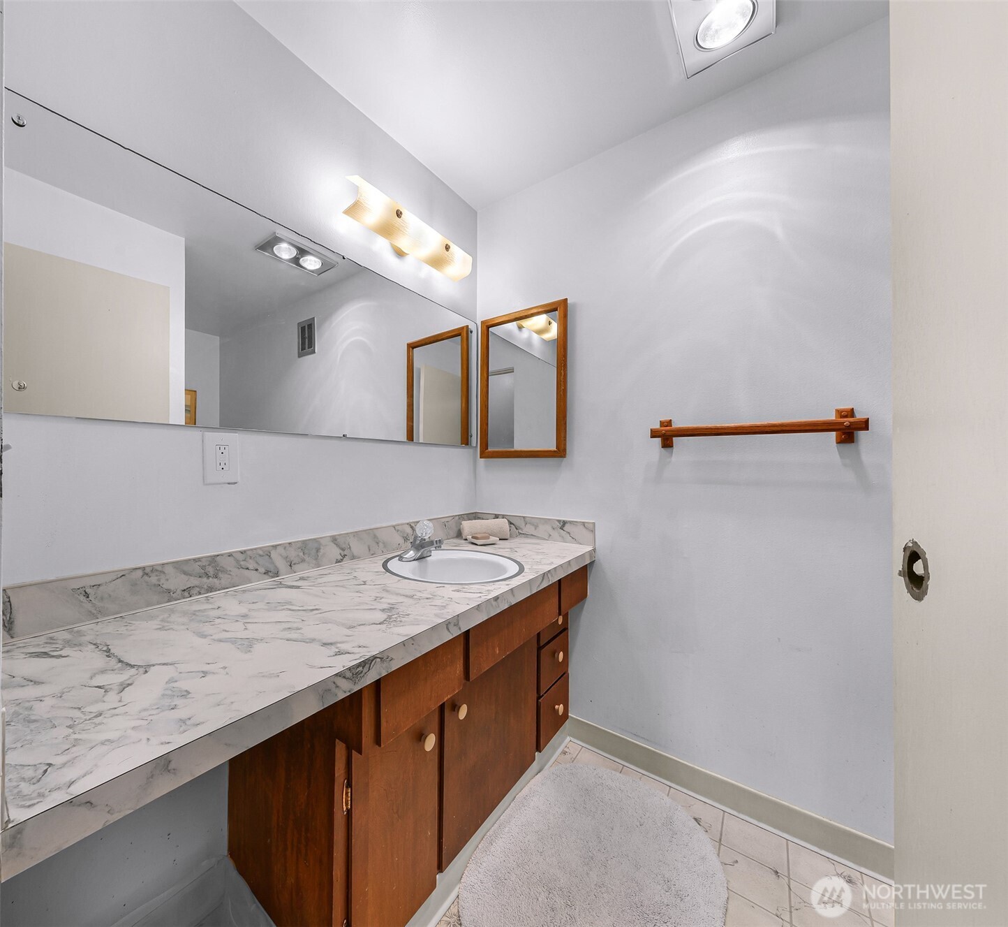 3814 11th Avenue W Unit: 22
