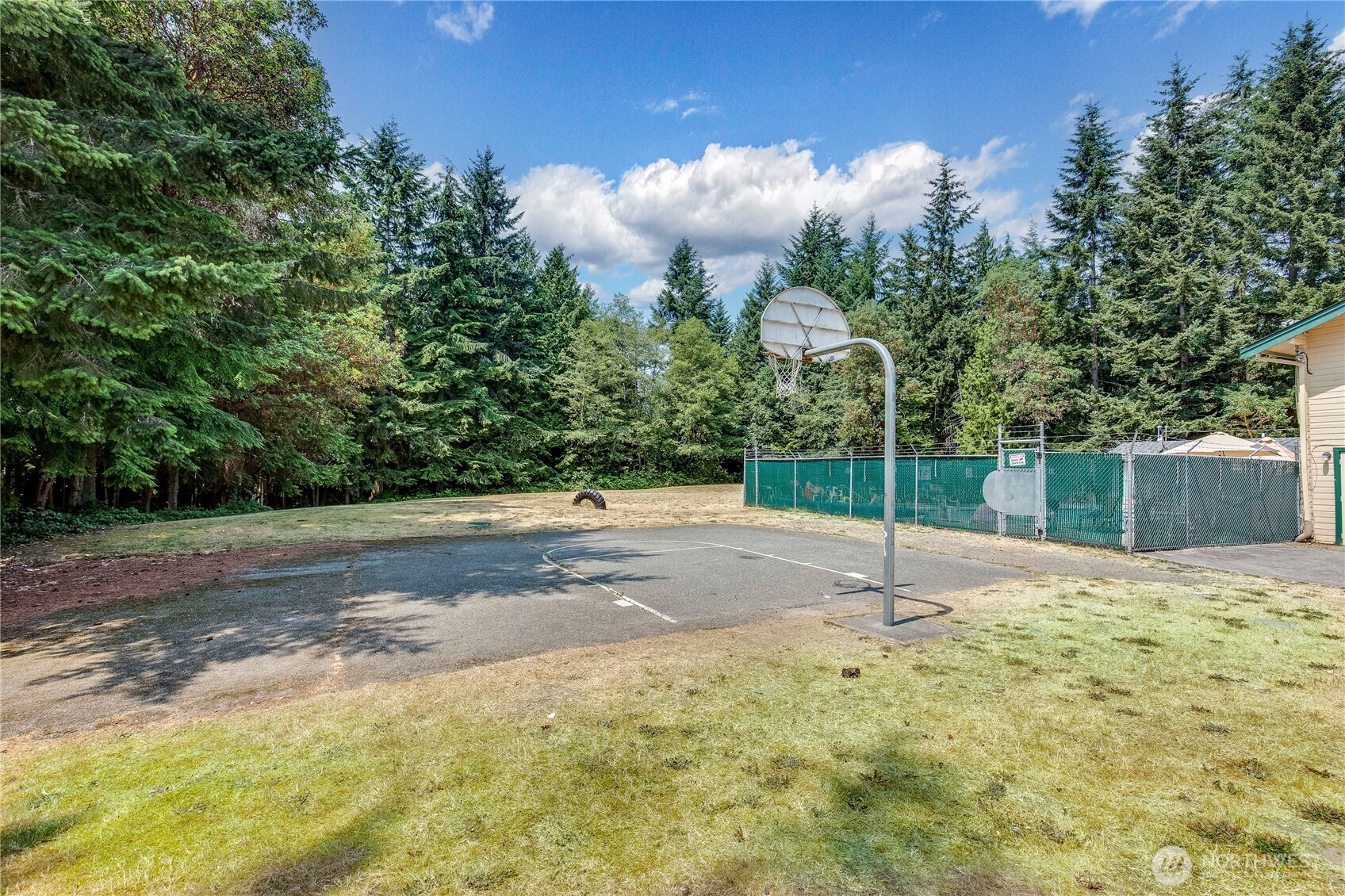 22295 Wavecrest Avenue NE