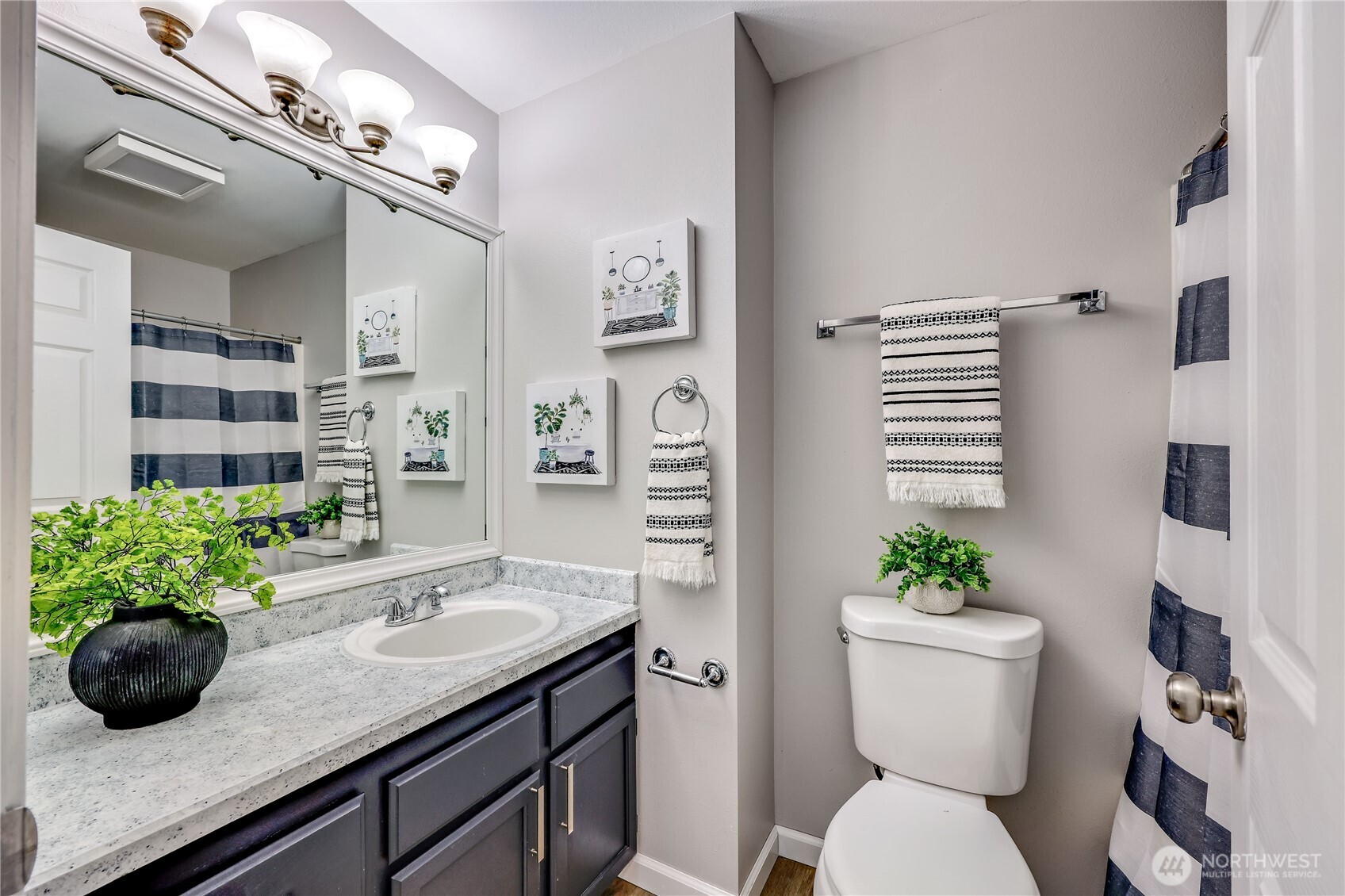 22295 Wavecrest Avenue NE