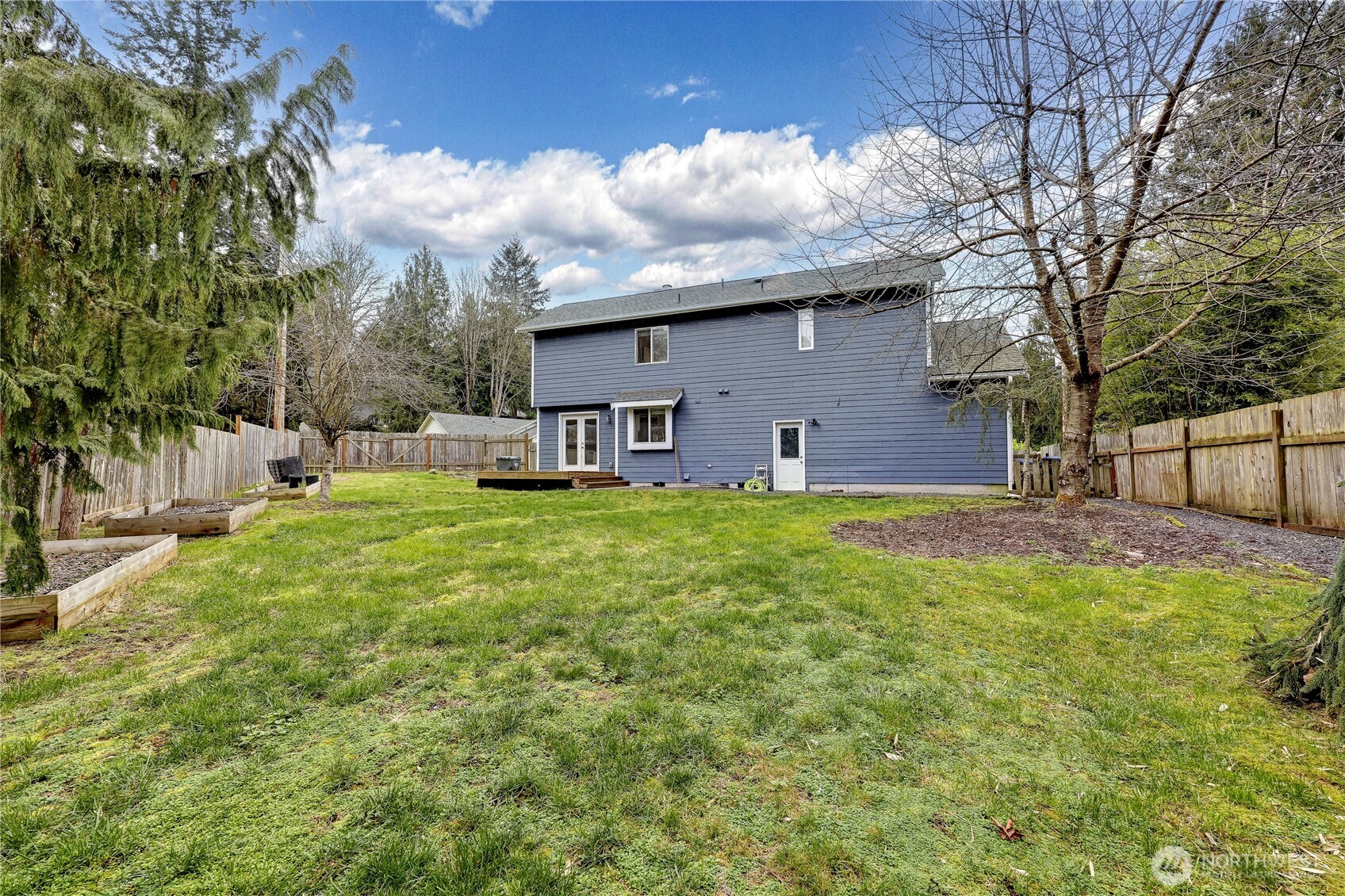 22295 Wavecrest Avenue NE