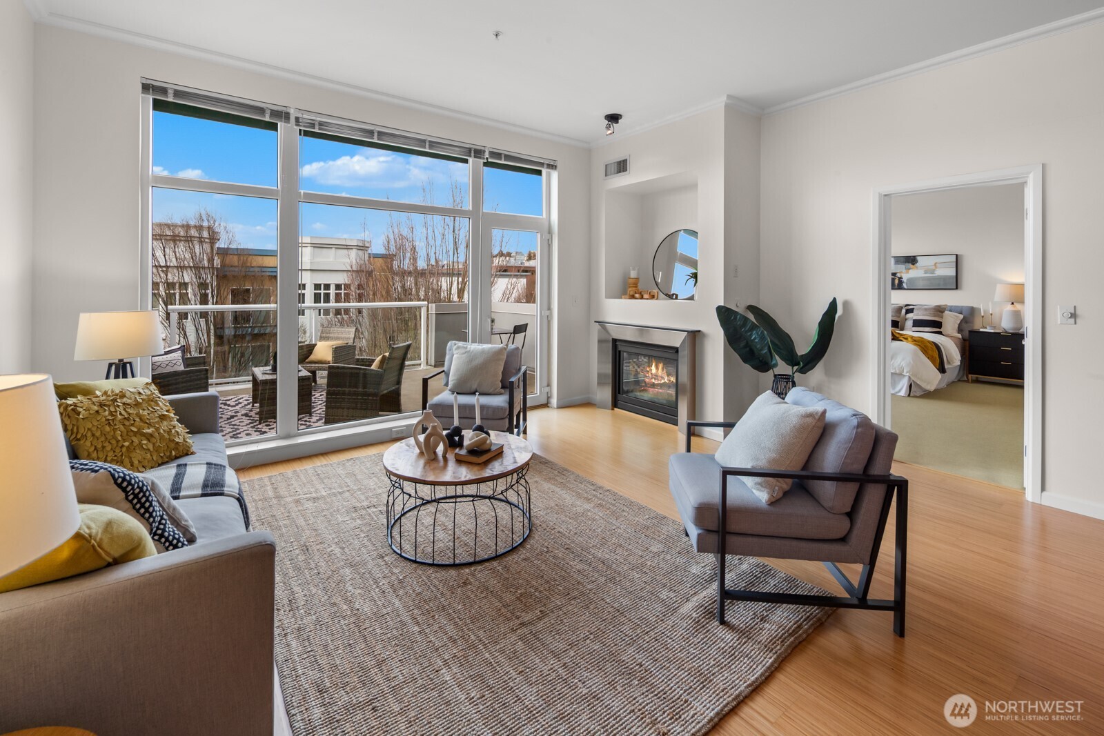 17 W Mercer Street Unit: 304