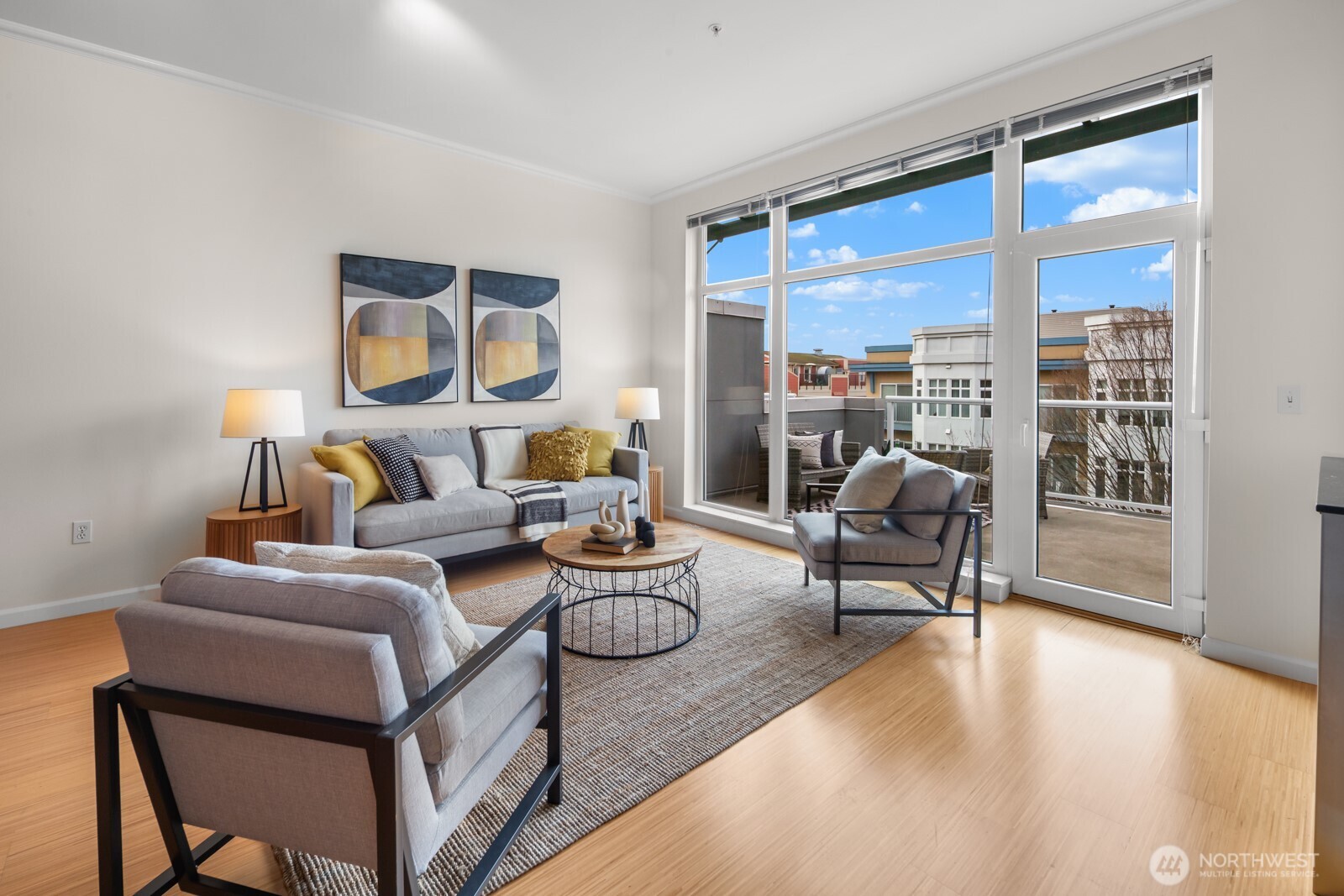 17 W Mercer Street Unit: 304