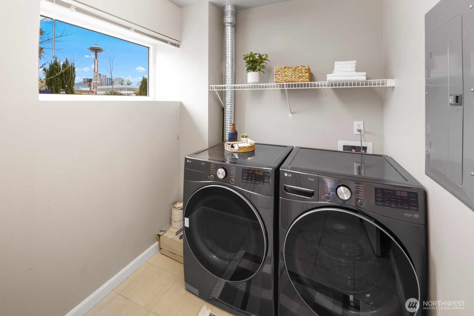 17 W Mercer Street Unit: 304