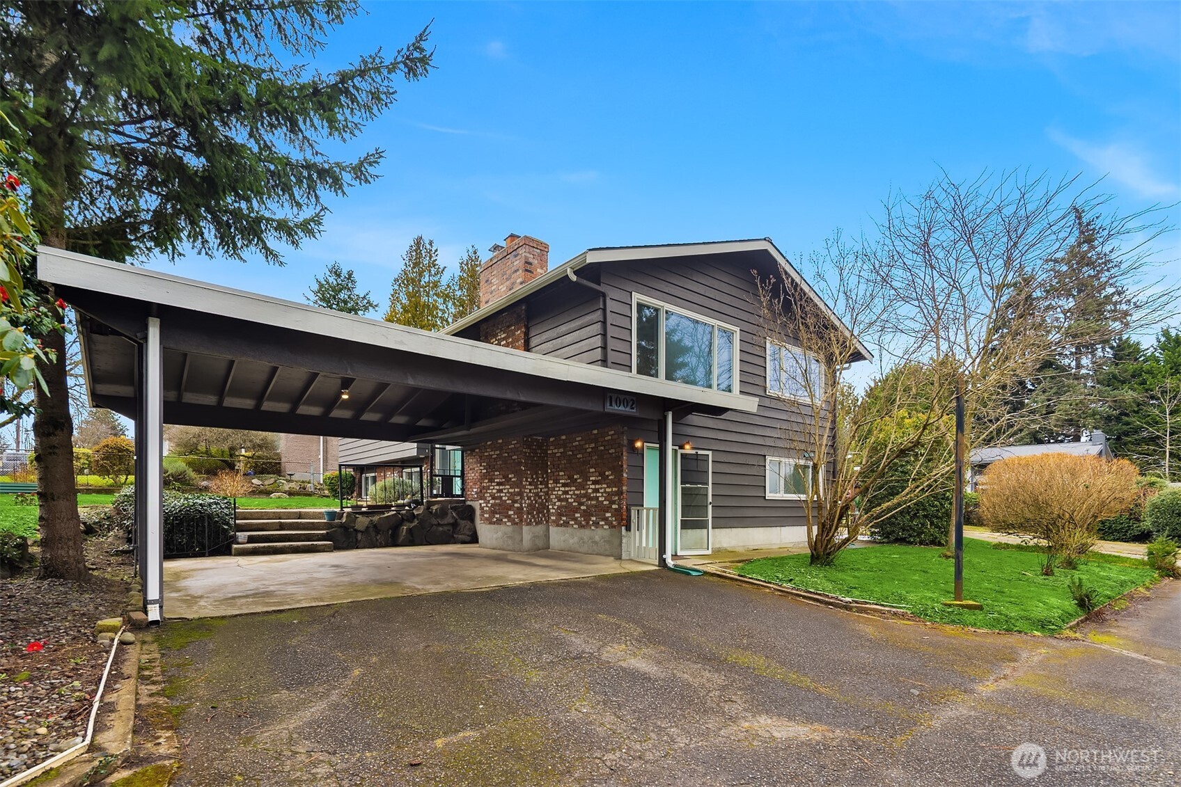 1002 S 194th Street