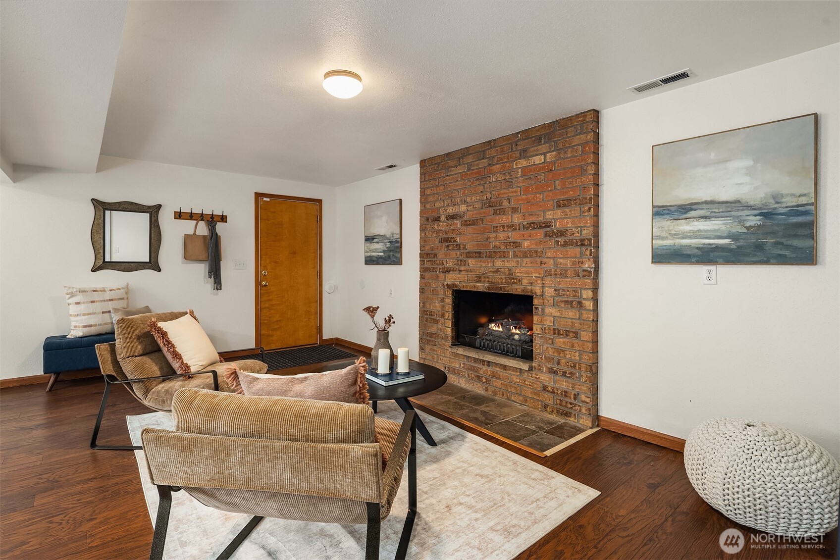 1002 S 194th Street