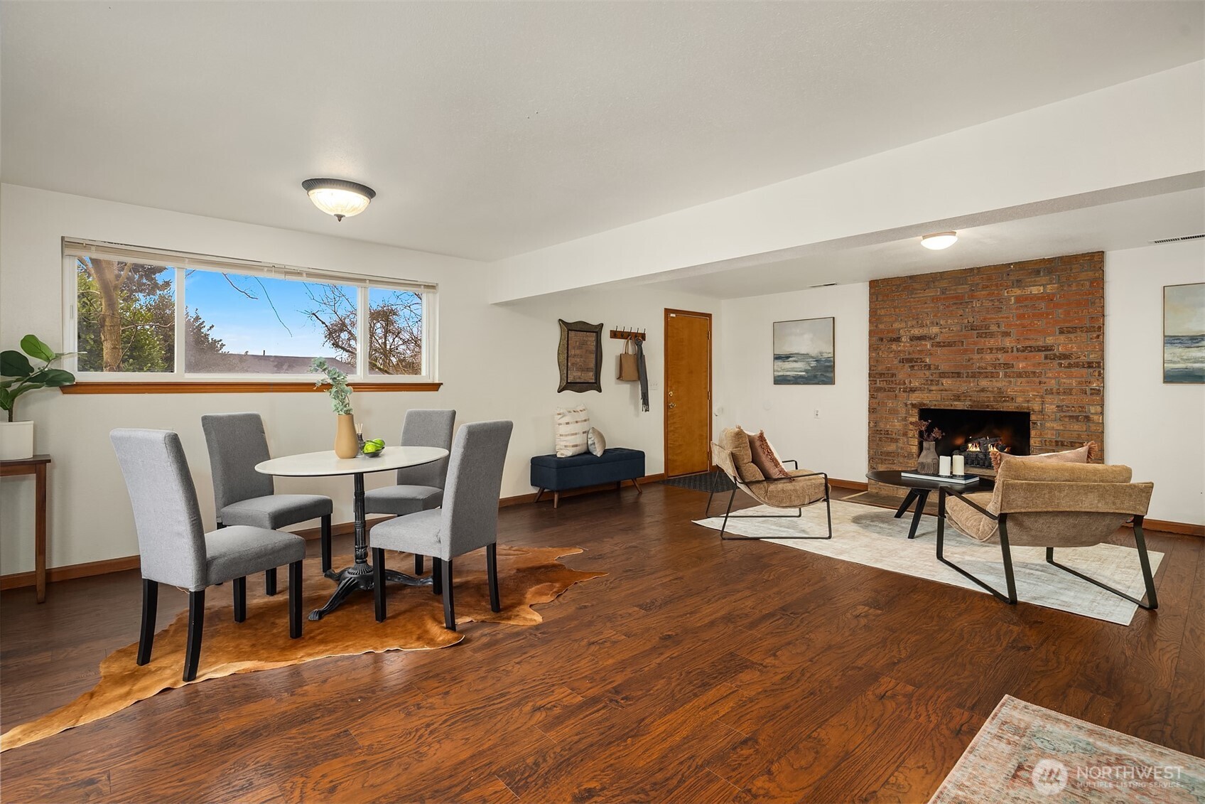 1002 S 194th Street