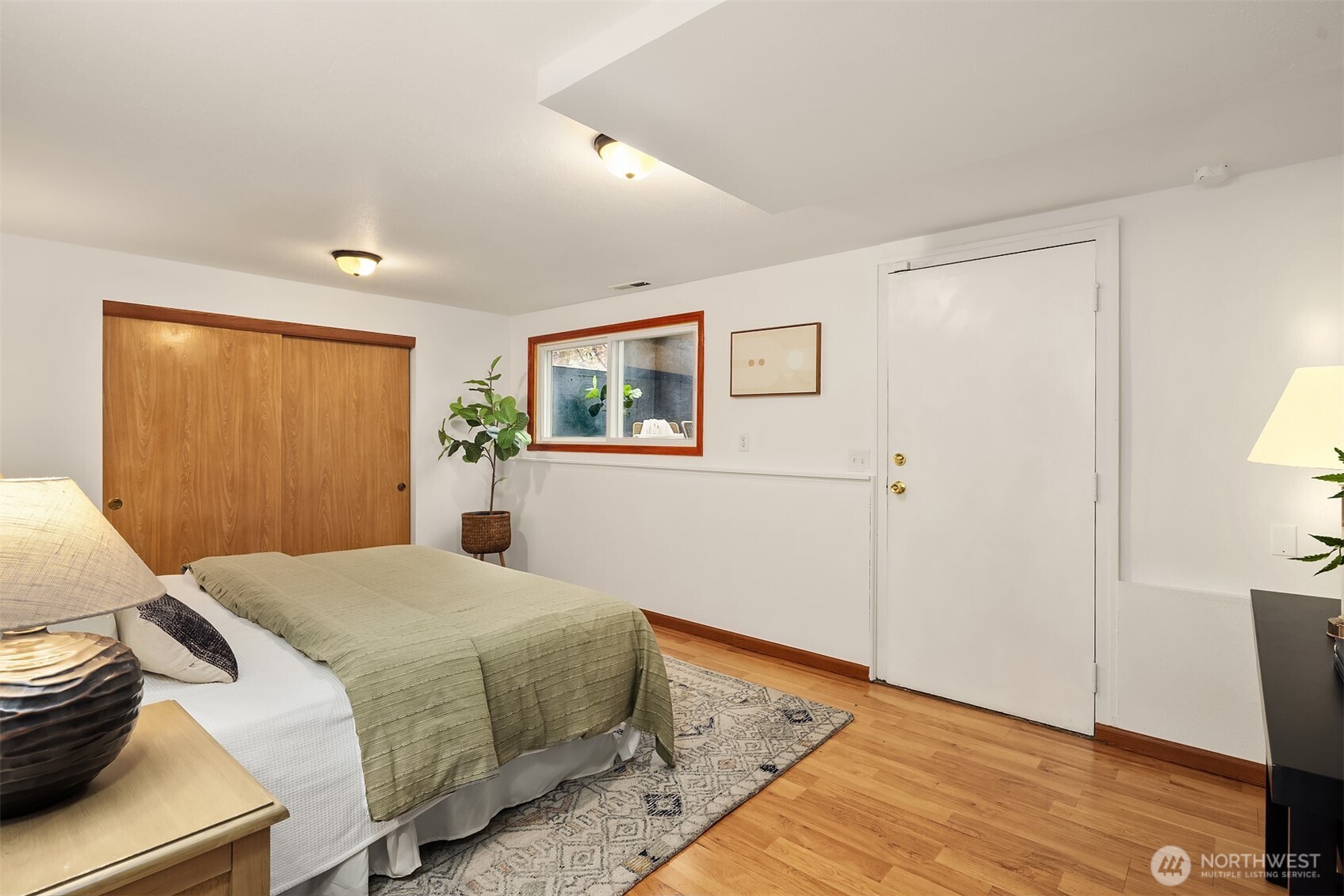 1002 S 194th Street