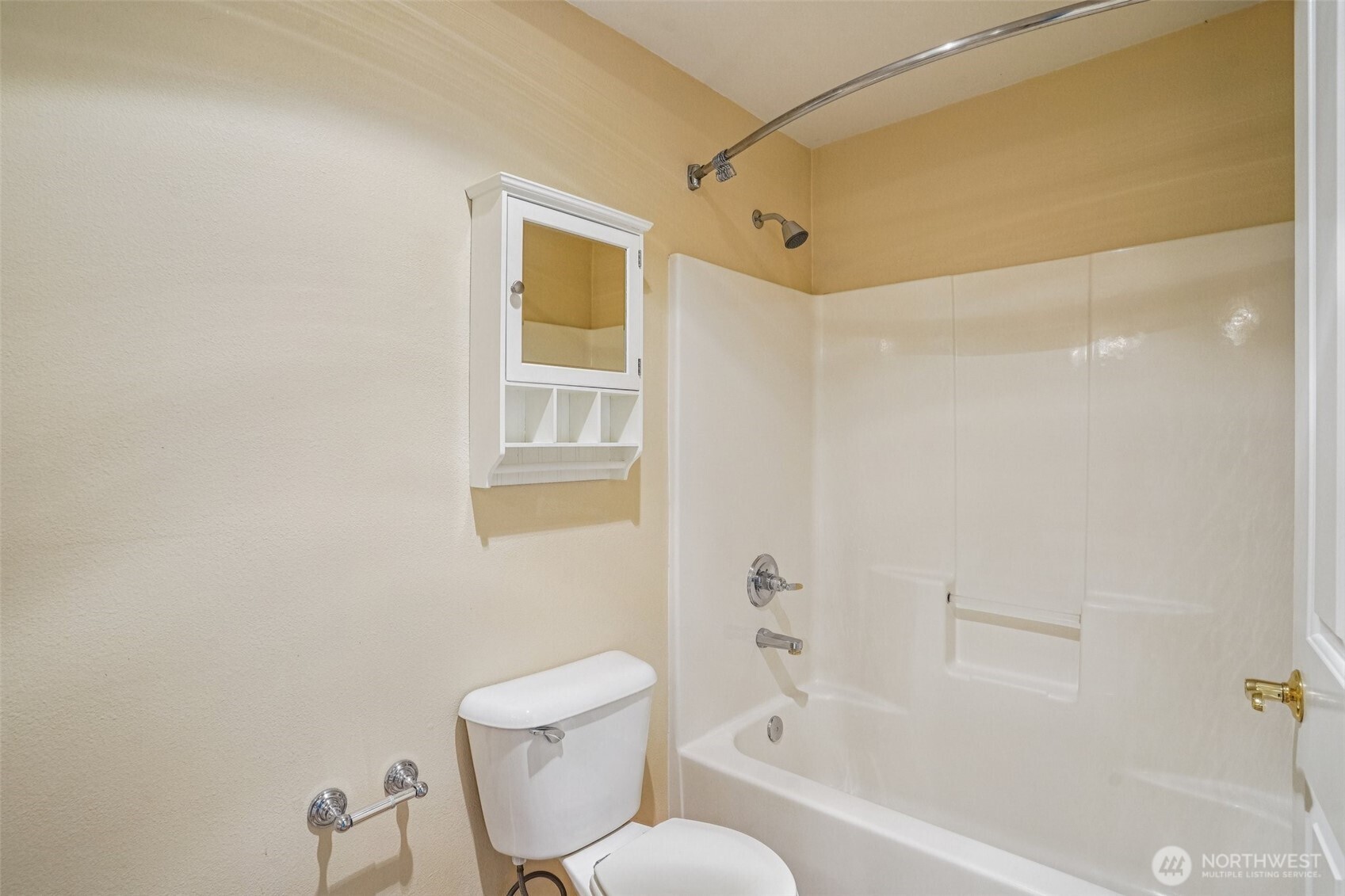 12034 15th Avenue NE Unit: 204