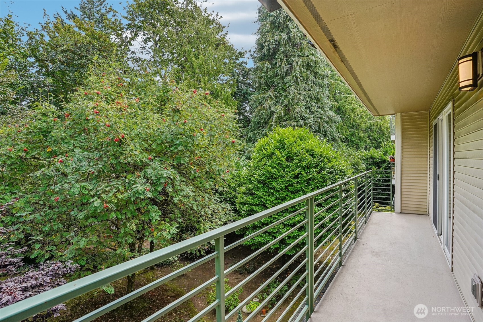 12034 15th Avenue NE Unit: 204
